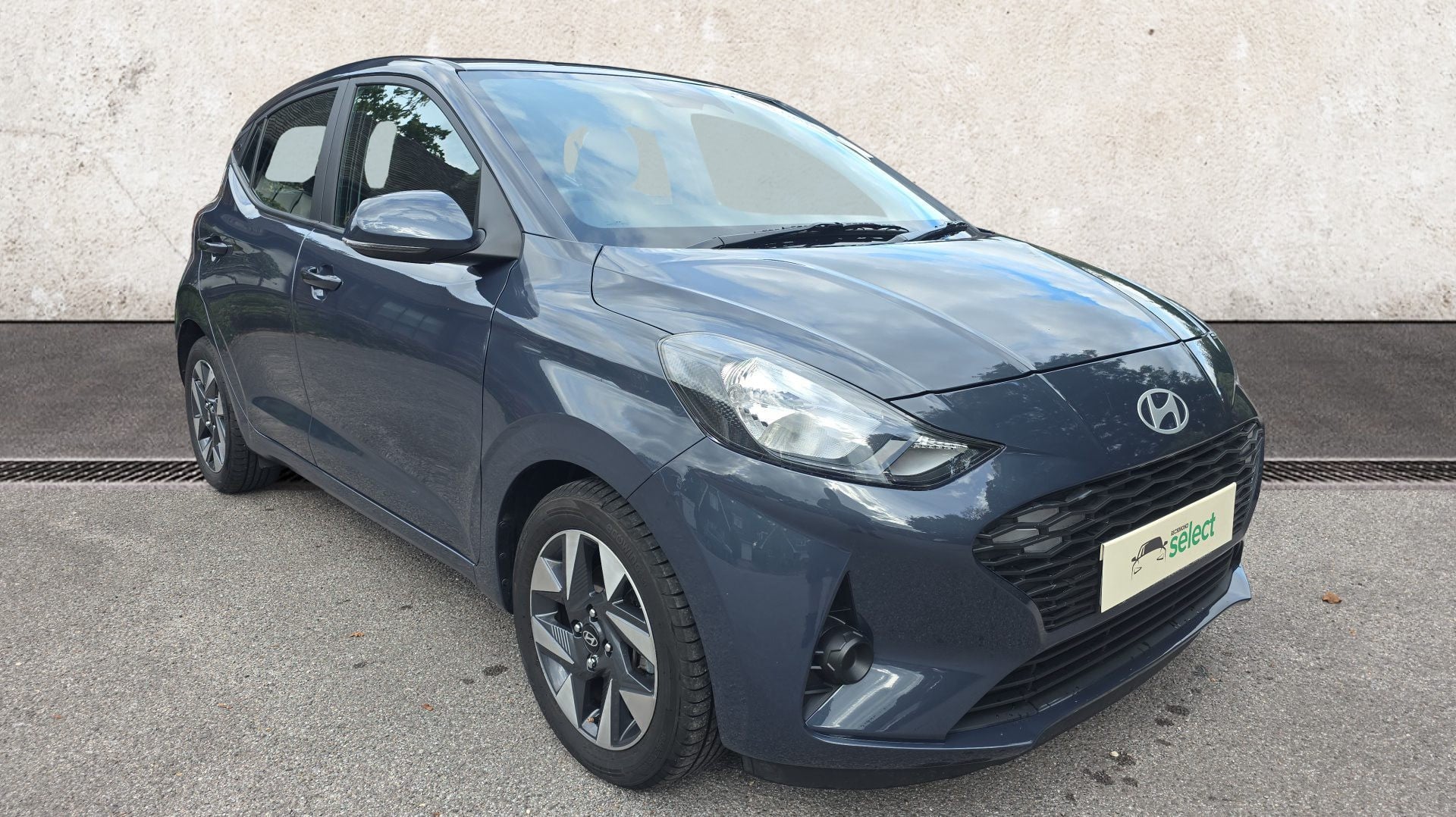 Main listing image - Hyundai i10