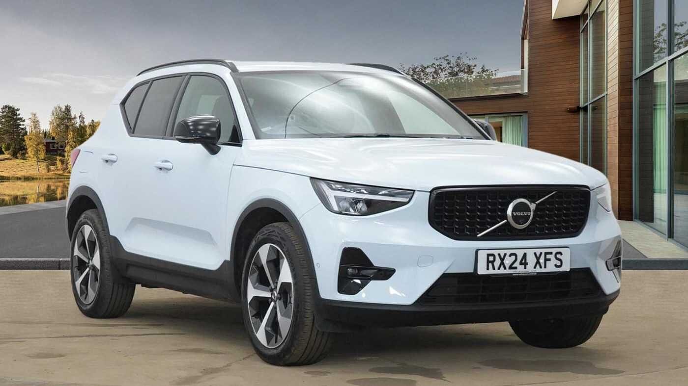 Main listing image - Volvo XC40