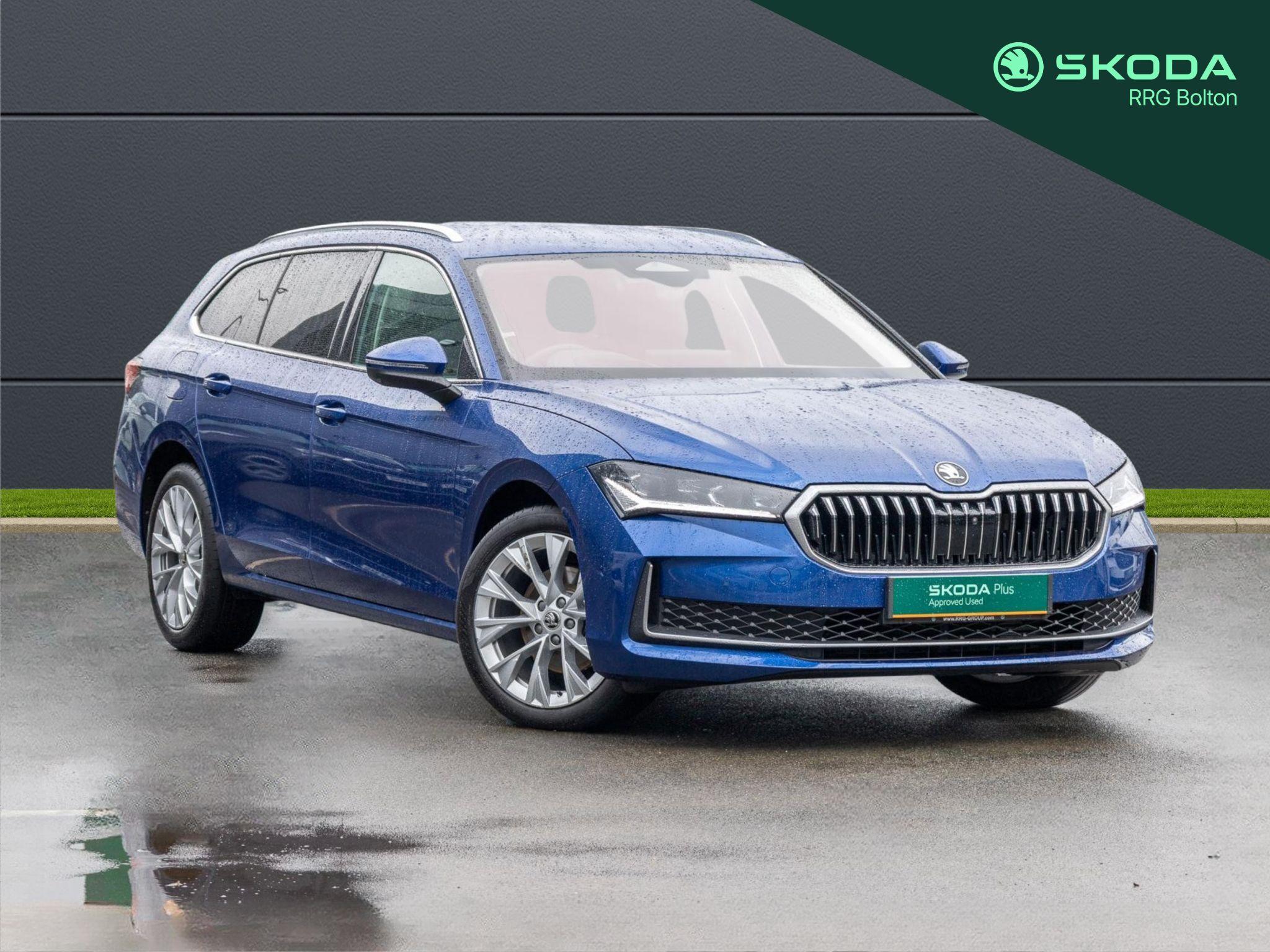 Main listing image - Skoda Superb Estate