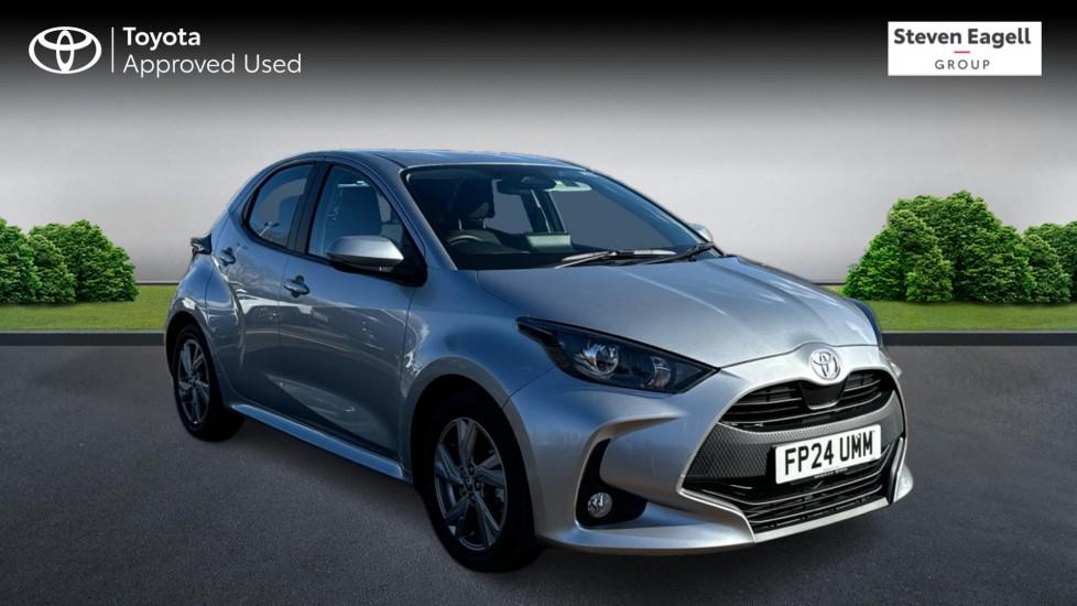 Main listing image - Toyota Yaris