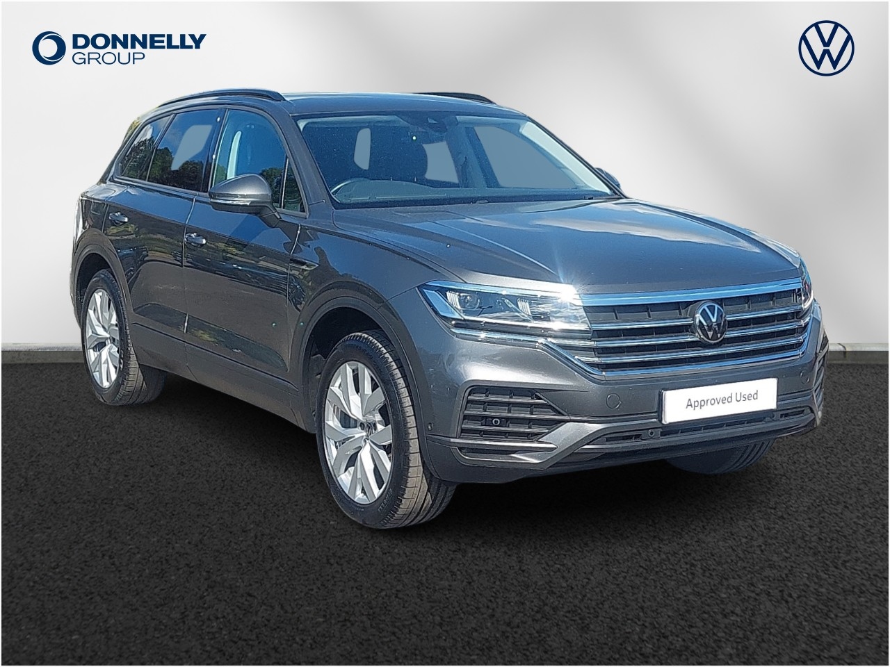 Main listing image - Volkswagen Touareg