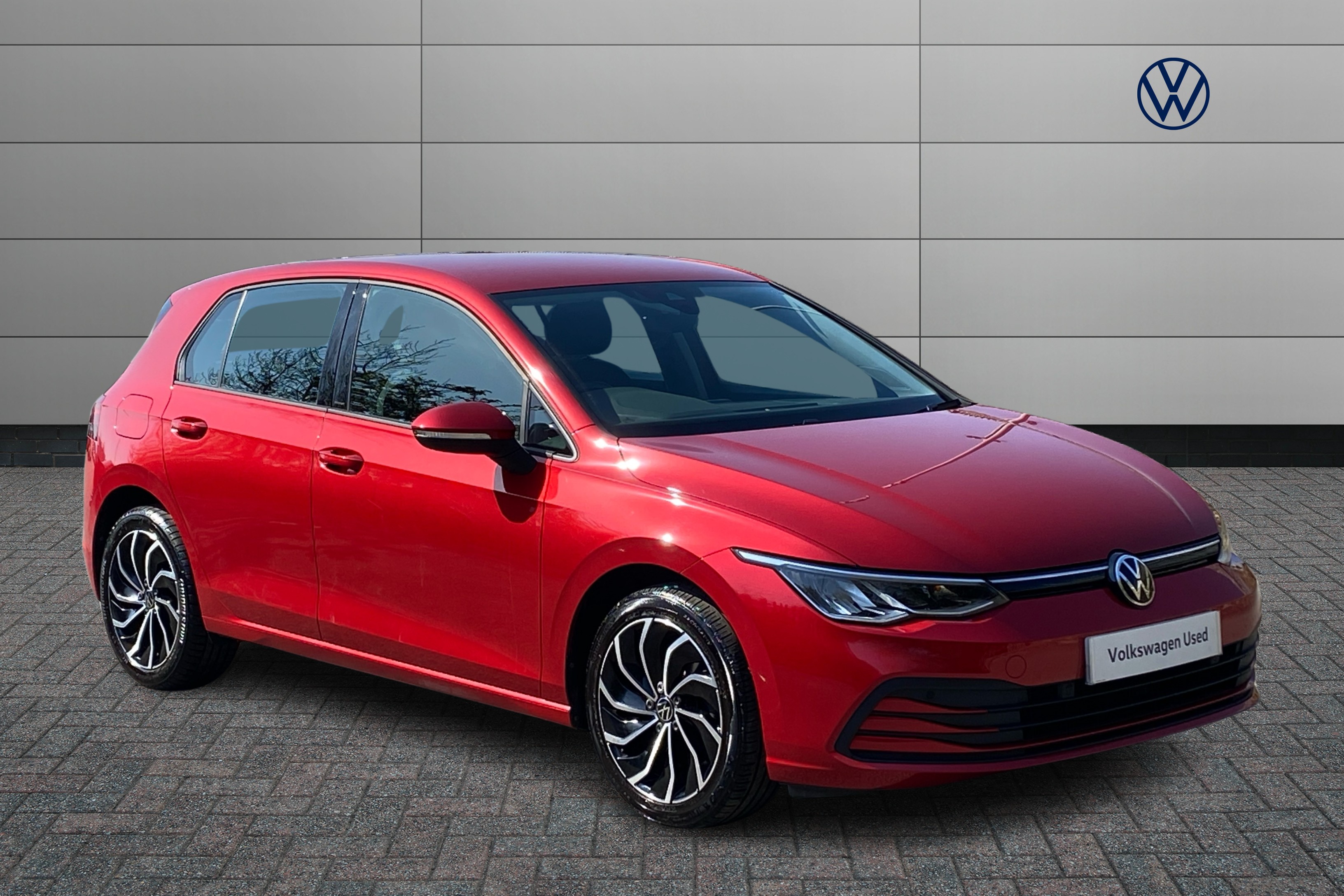 Main listing image - Volkswagen Golf