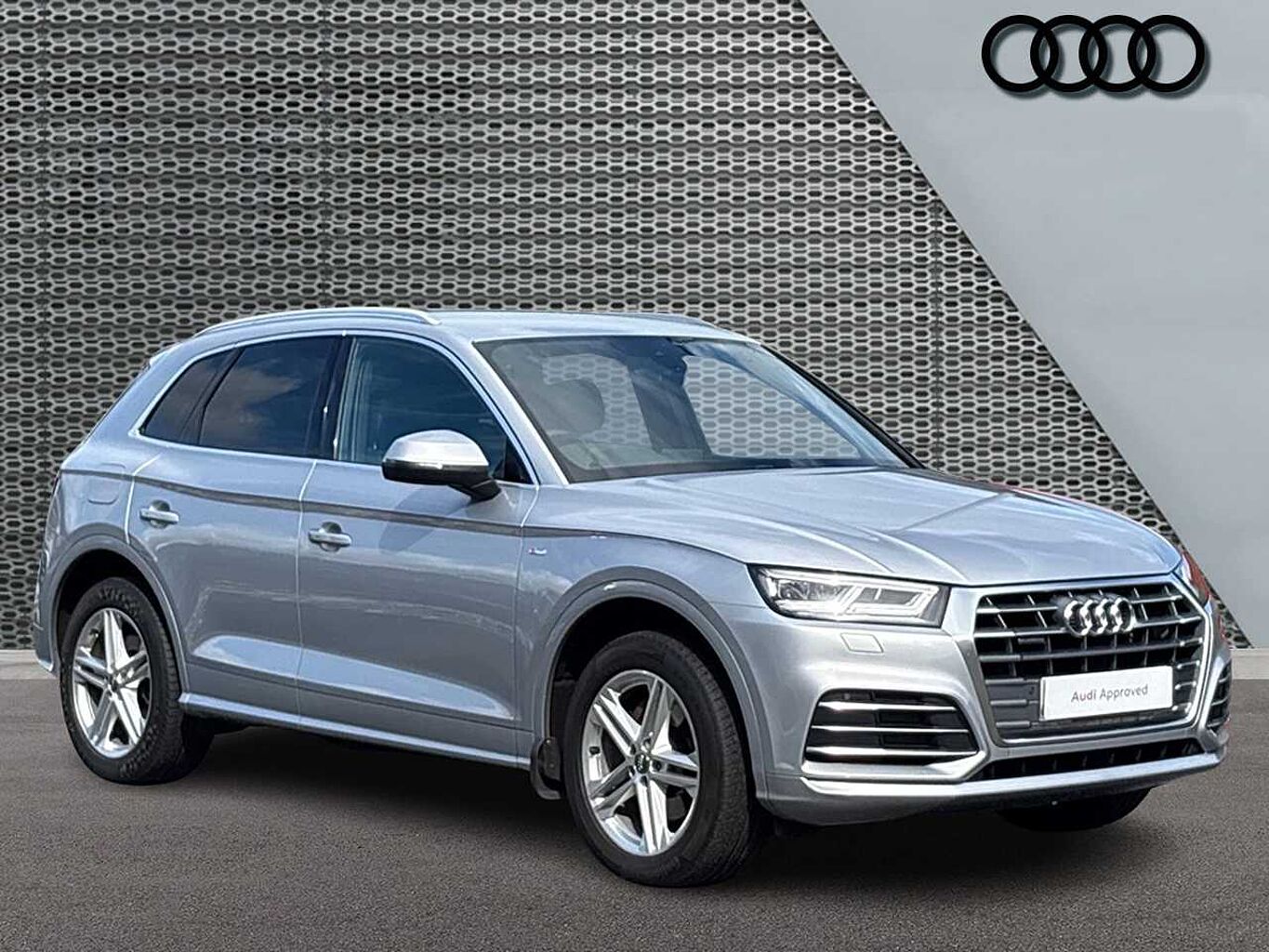 Main listing image - Audi Q5