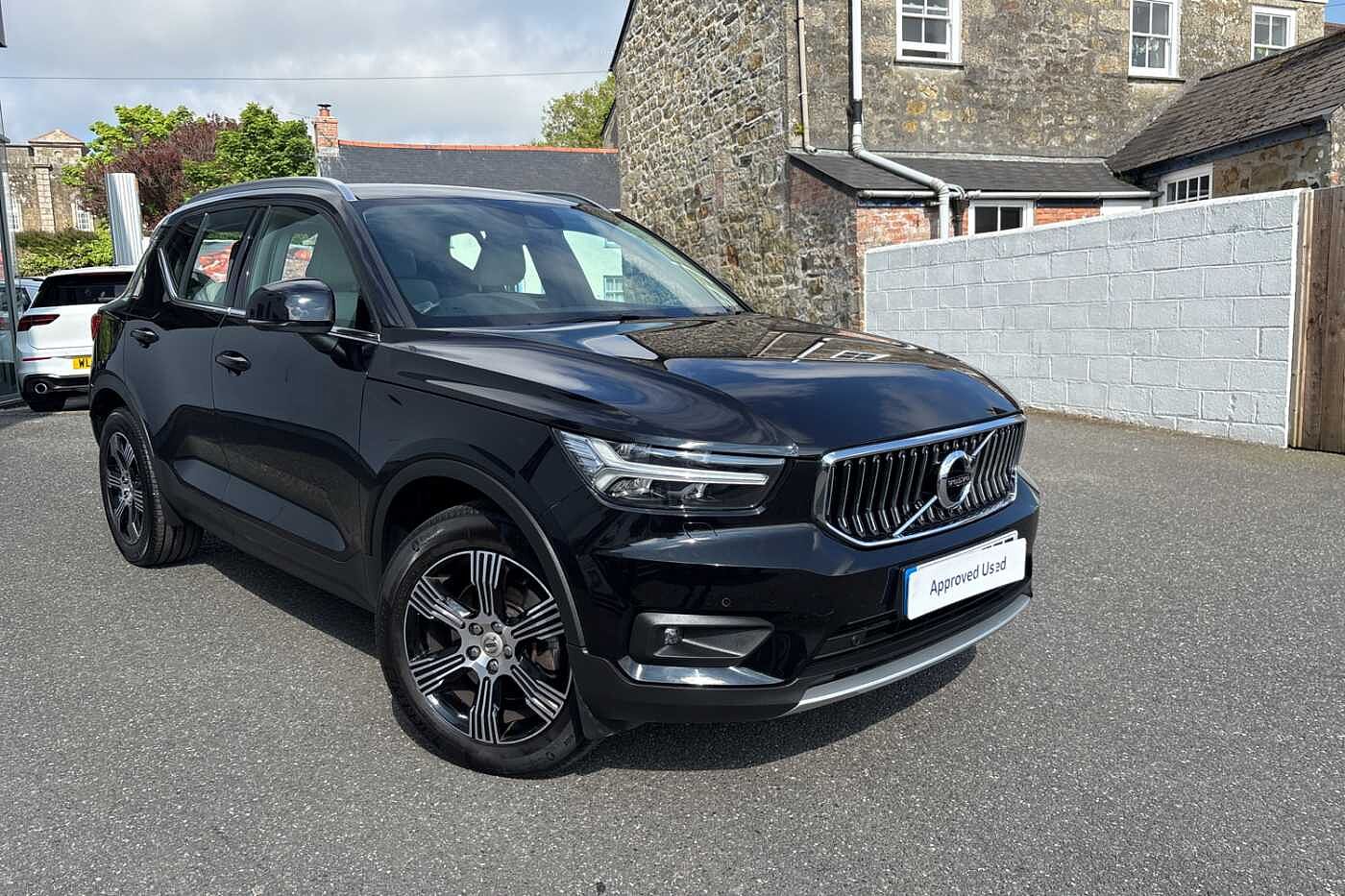Main listing image - Volvo XC40