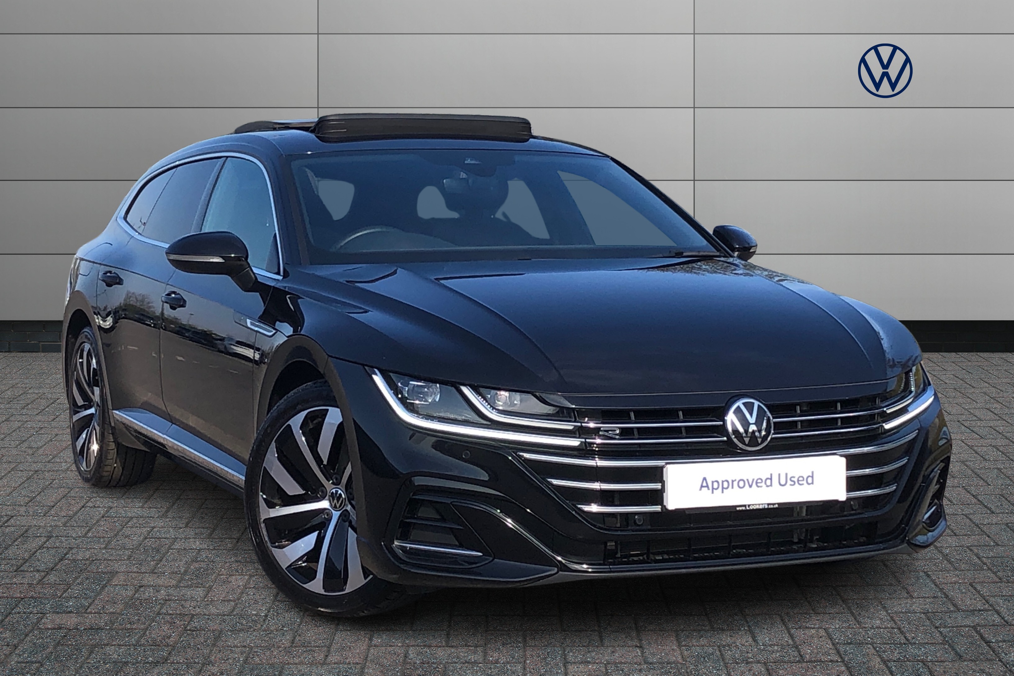 Main listing image - Volkswagen Arteon Shooting Brake