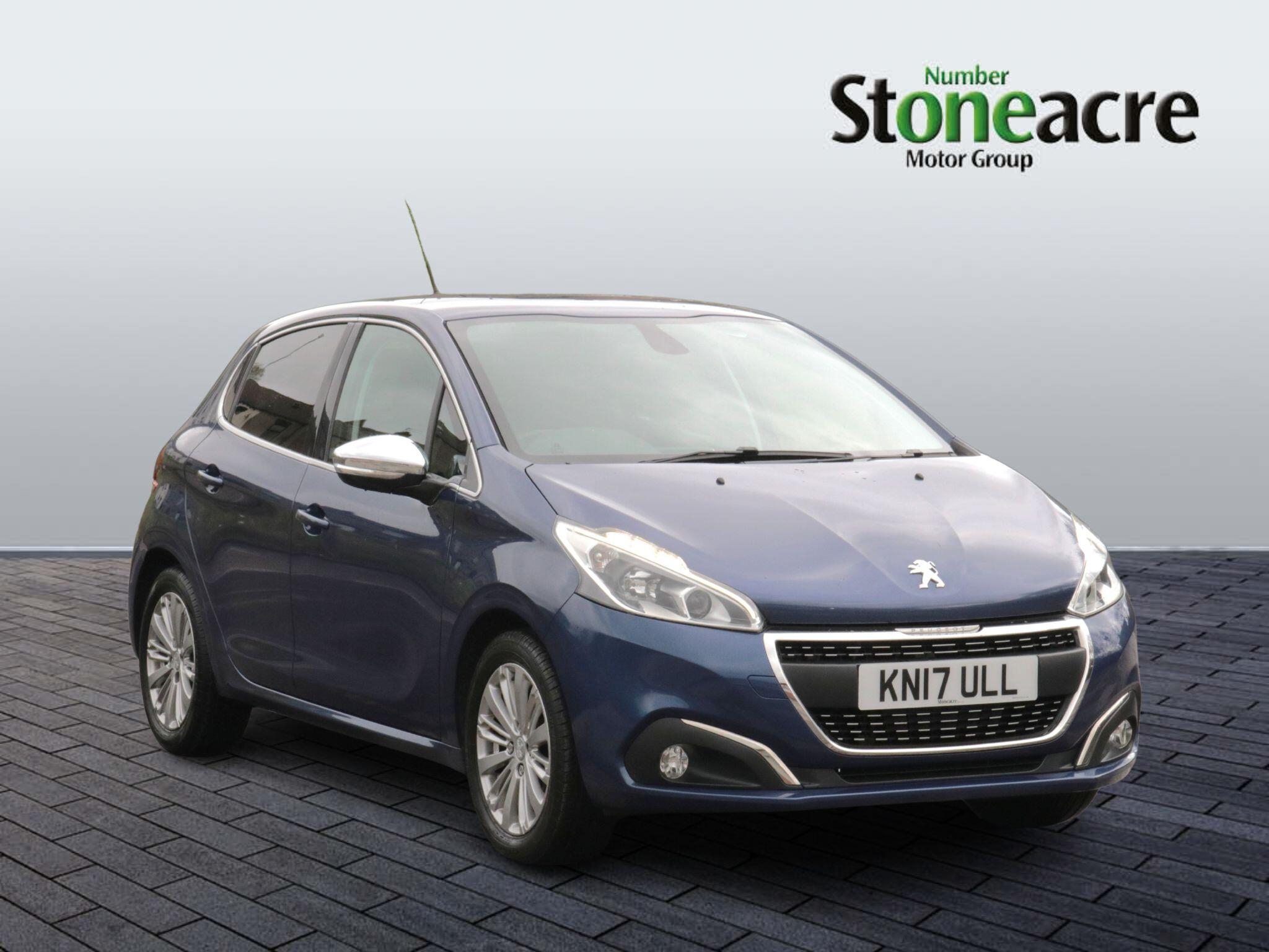 Main listing image - Peugeot 208