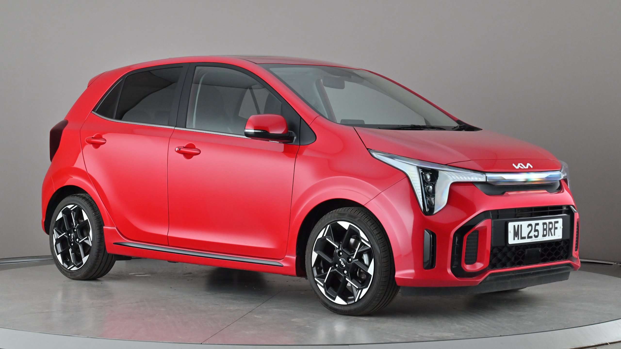 Main listing image - Kia Picanto