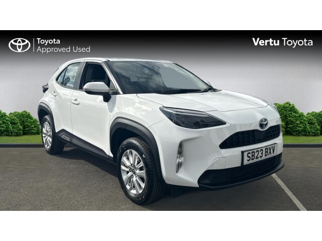 Main listing image - Toyota Yaris Cross