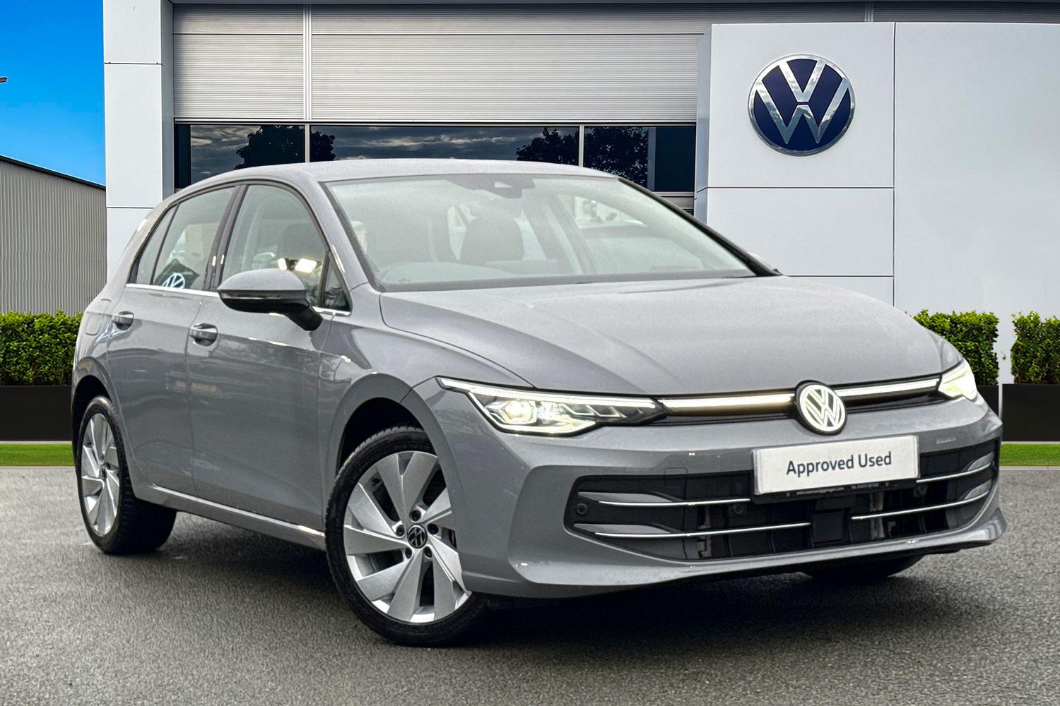 Main listing image - Volkswagen Golf