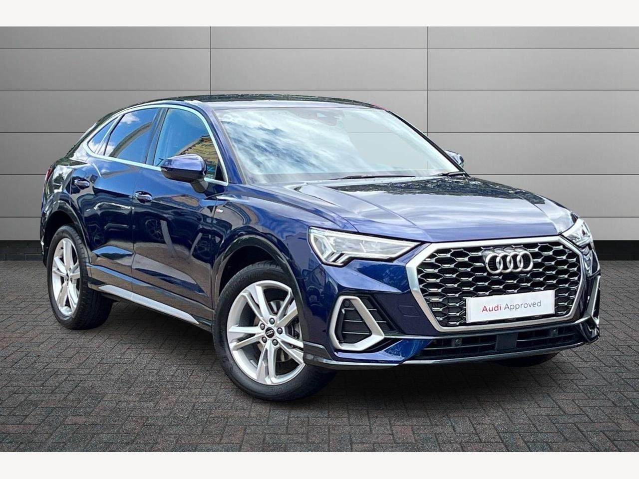 Main listing image - Audi Q3