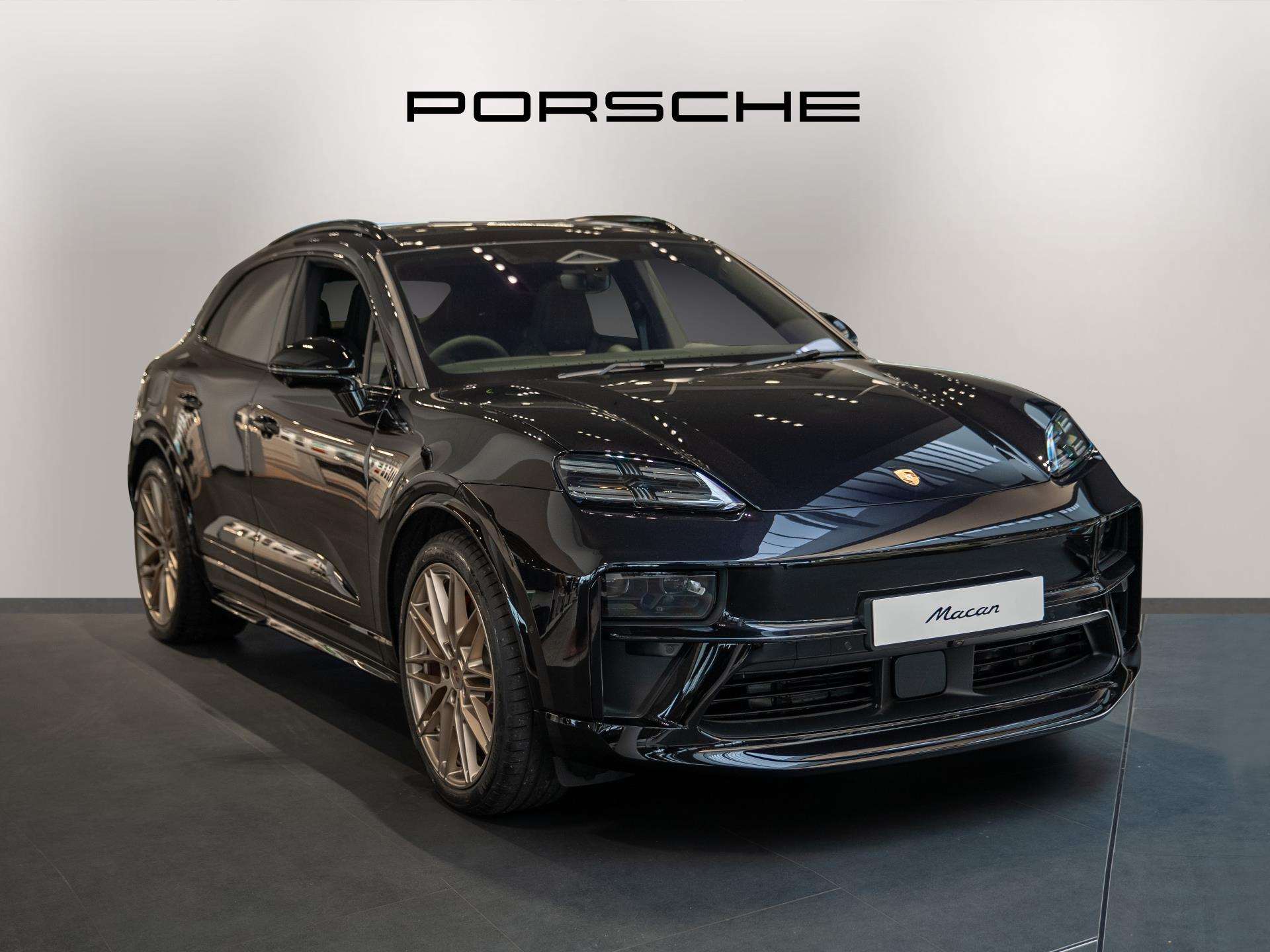 Main listing image - Porsche Macan