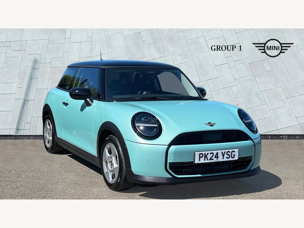 Main listing image - MINI Hatchback
