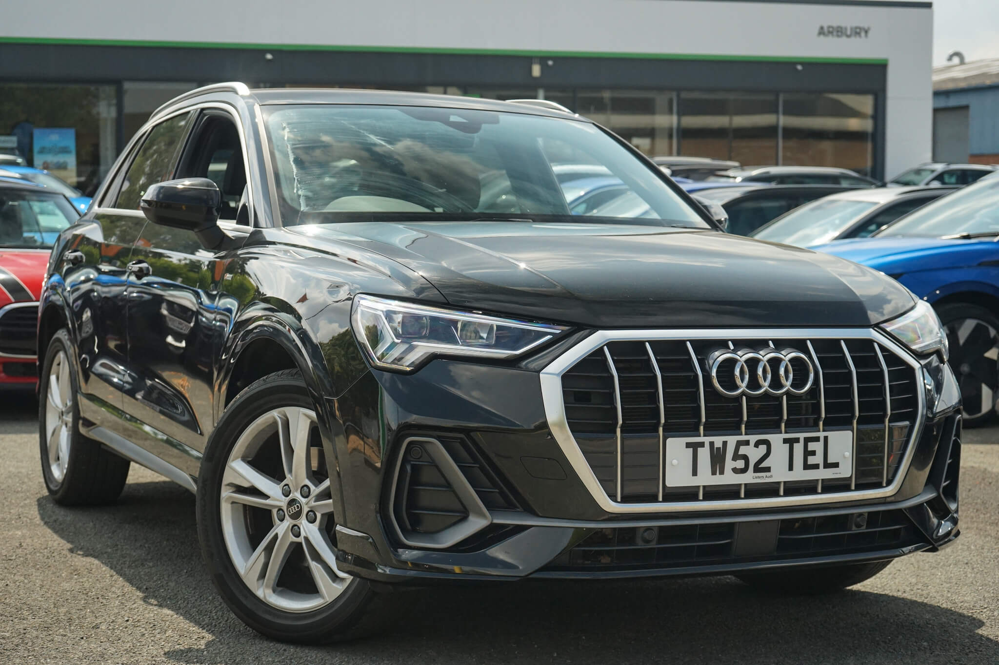 Main listing image - Audi Q3