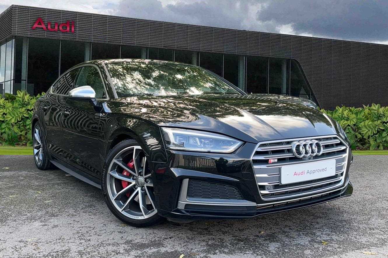 Main listing image - Audi S5