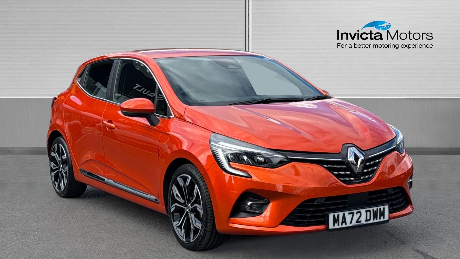 Main listing image - Renault Clio