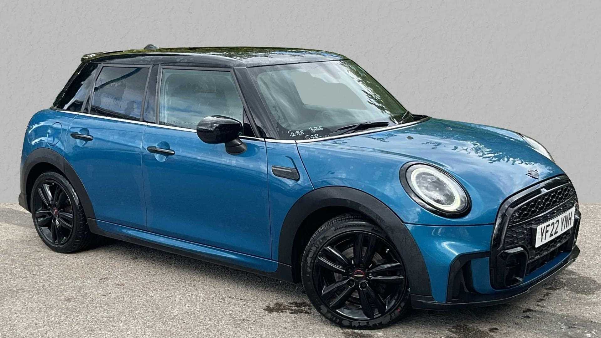 Main listing image - MINI Hatchback 5dr
