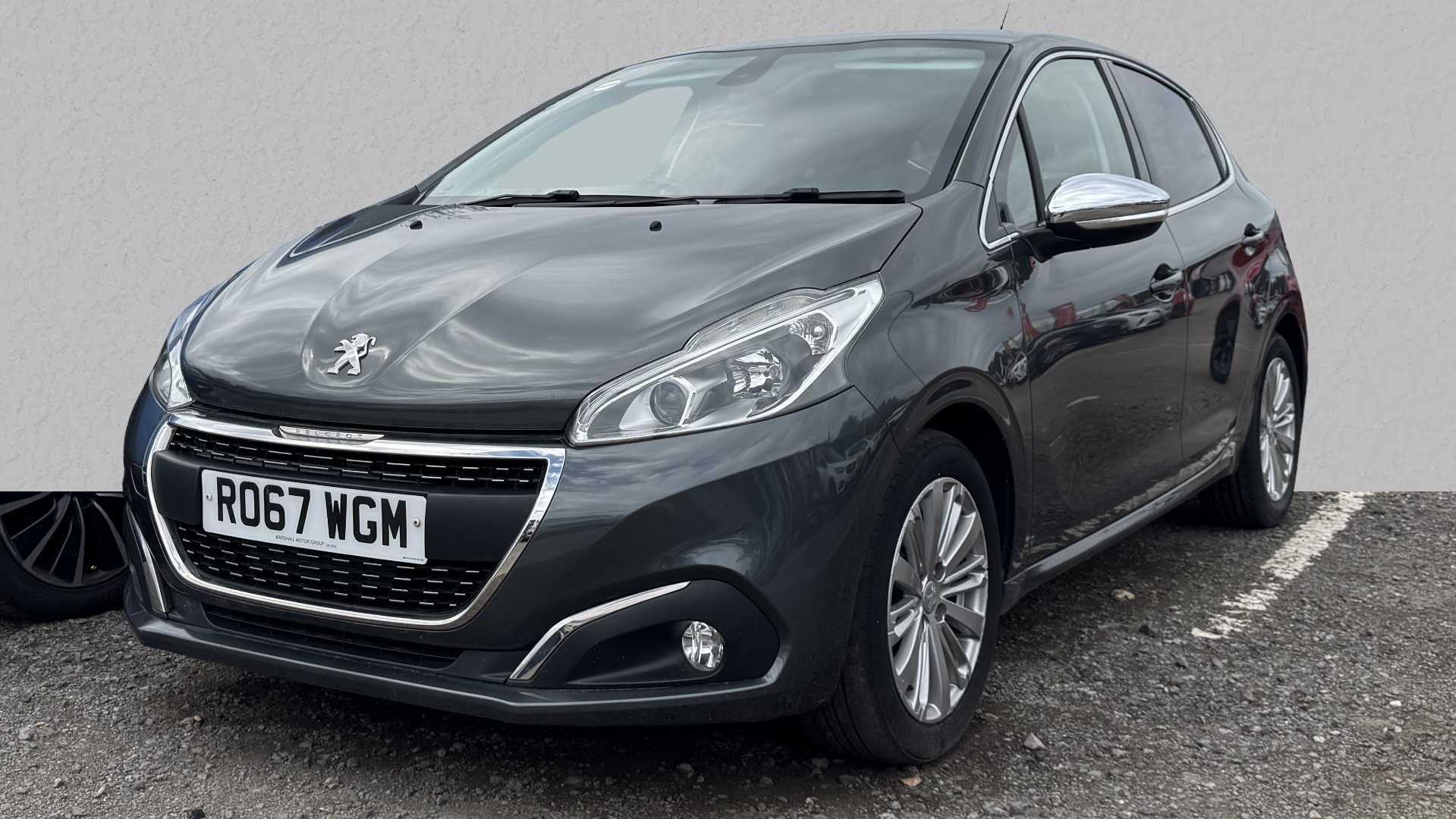 Main listing image - Peugeot 208