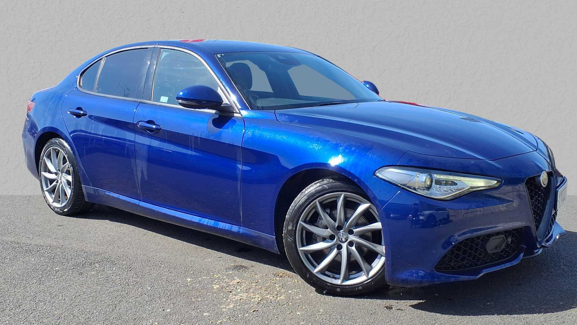 Main listing image - Alfa Romeo Giulia