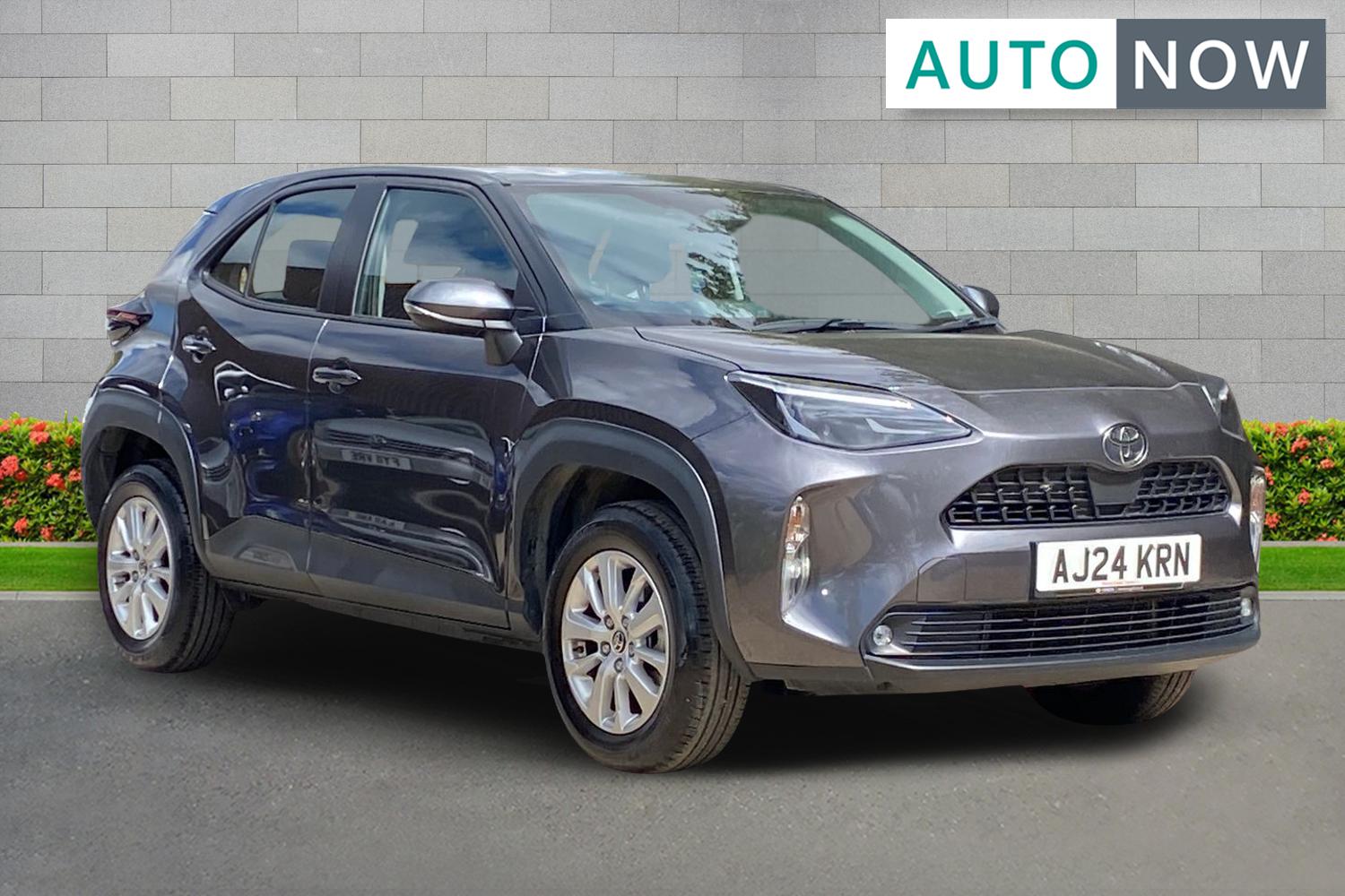 Main listing image - Toyota Yaris Cross