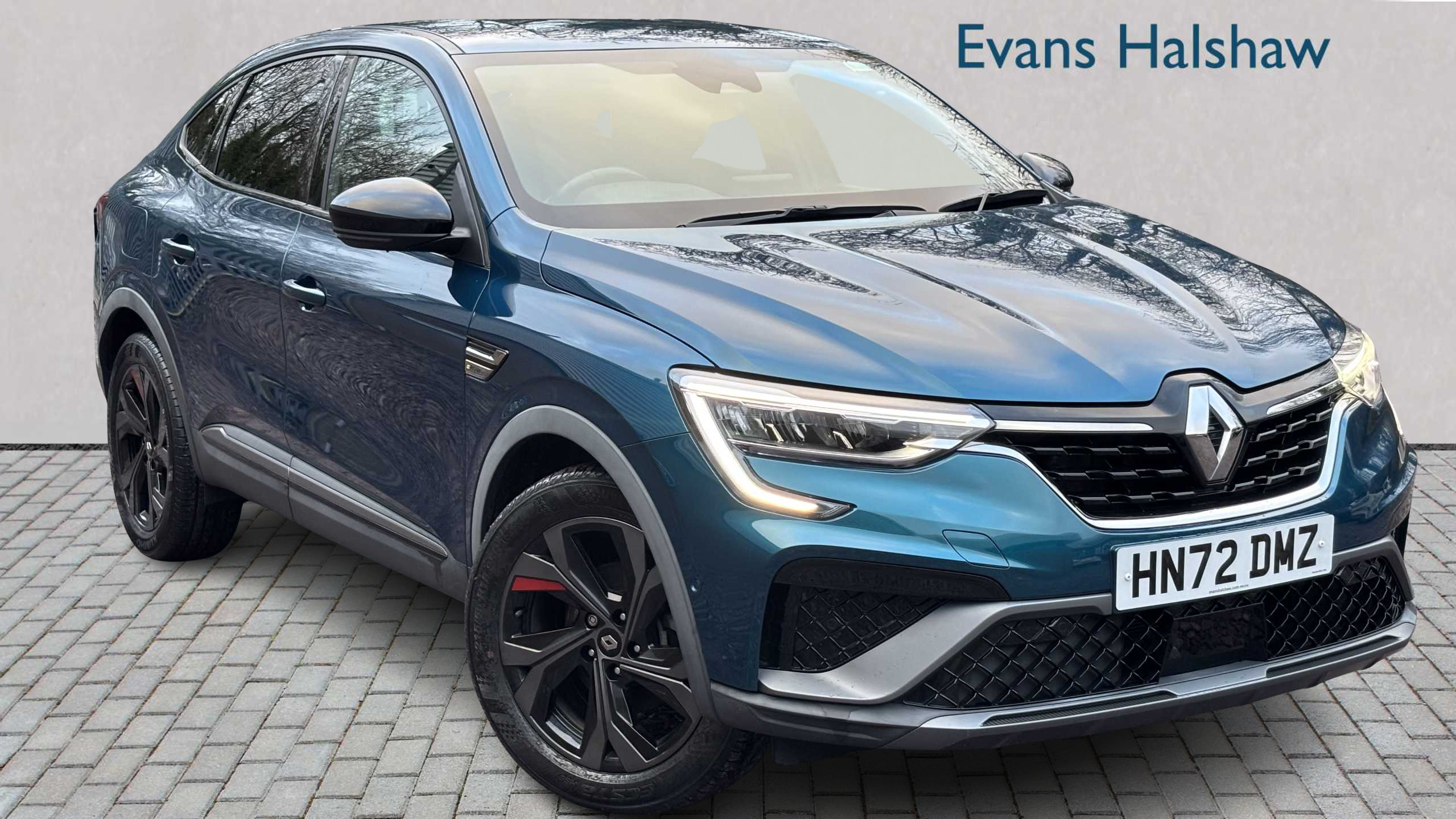 Main listing image - Renault Arkana