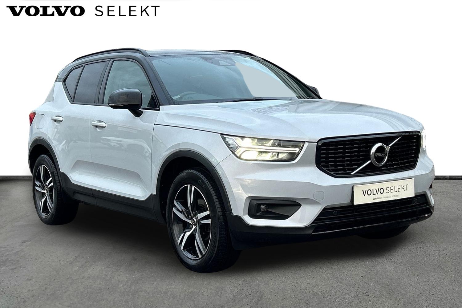 Main listing image - Volvo XC40