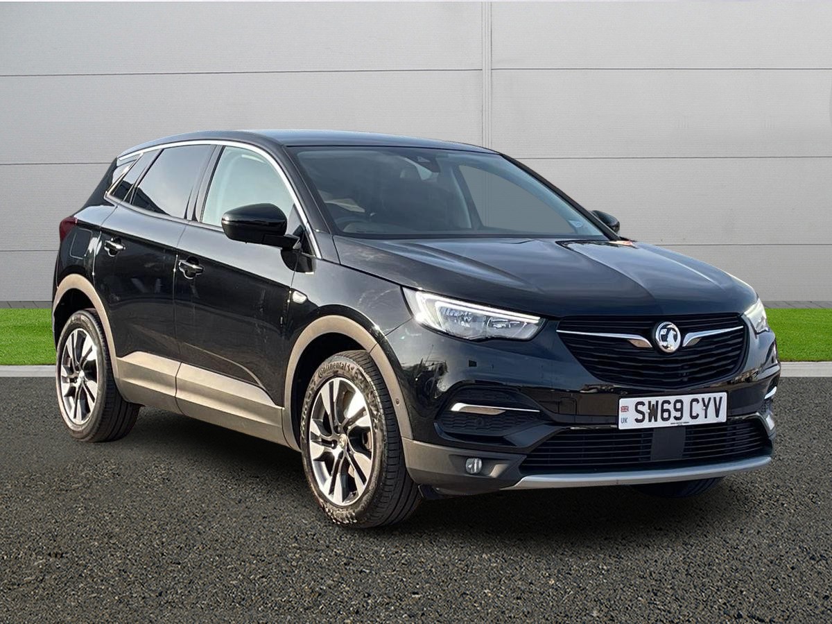 Main listing image - Vauxhall Grandland X