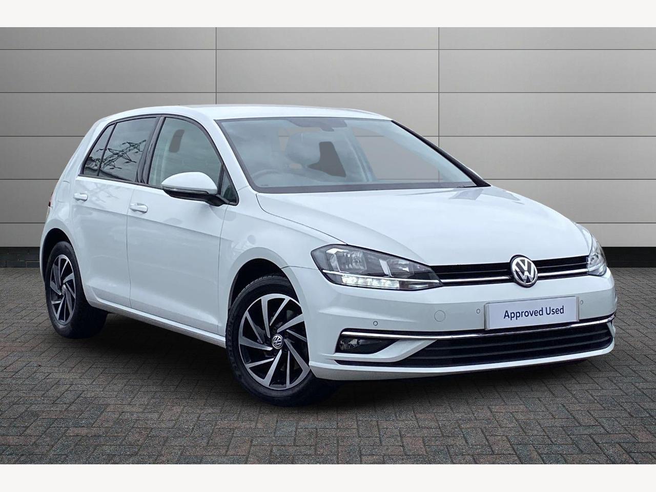 Main listing image - Volkswagen Golf