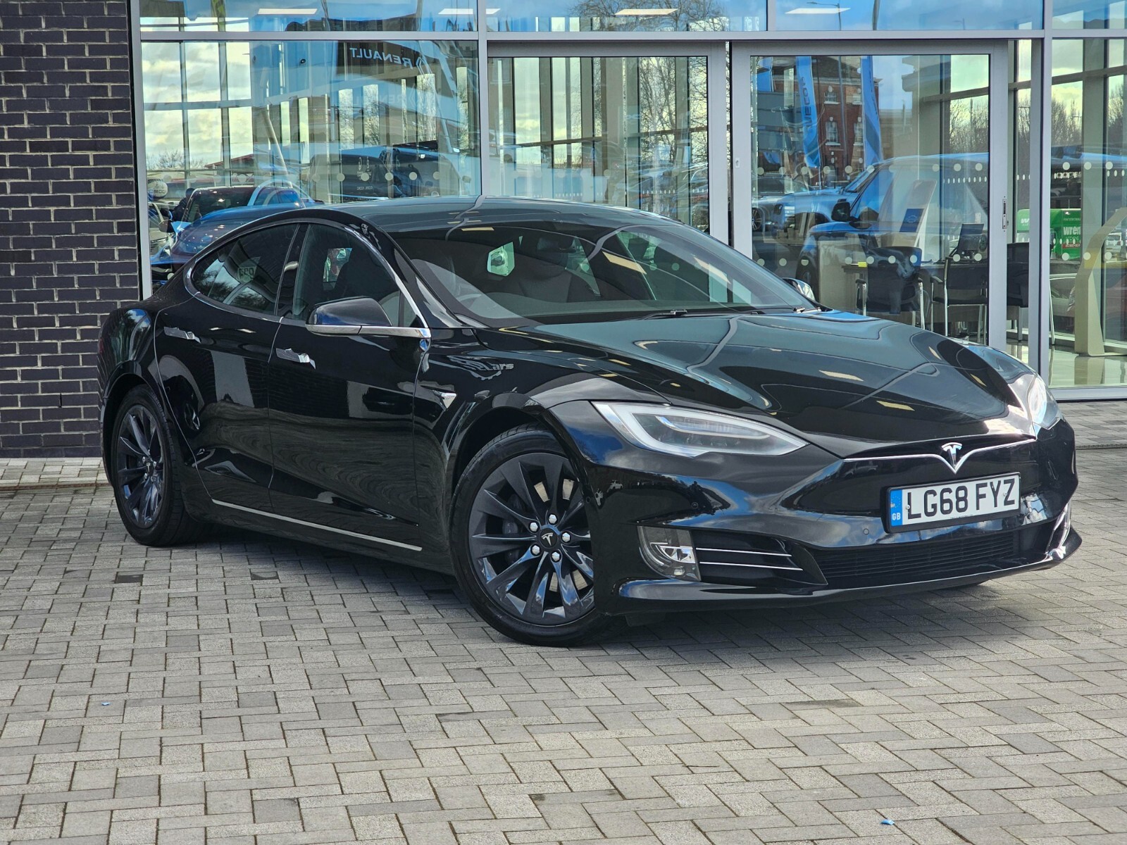 Main listing image - Tesla Model S