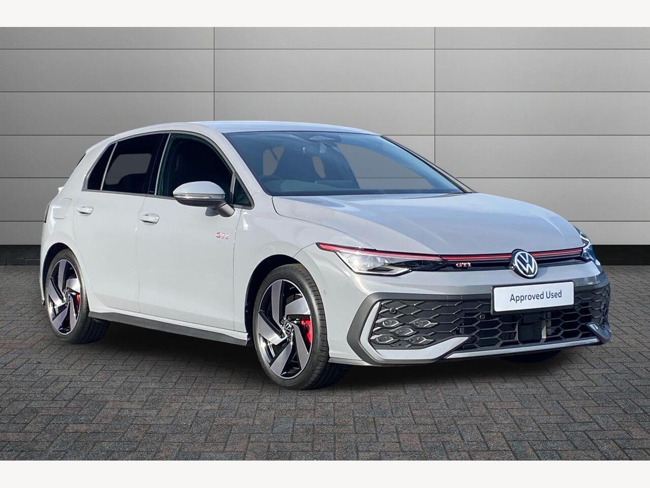 Main listing image - Volkswagen Golf