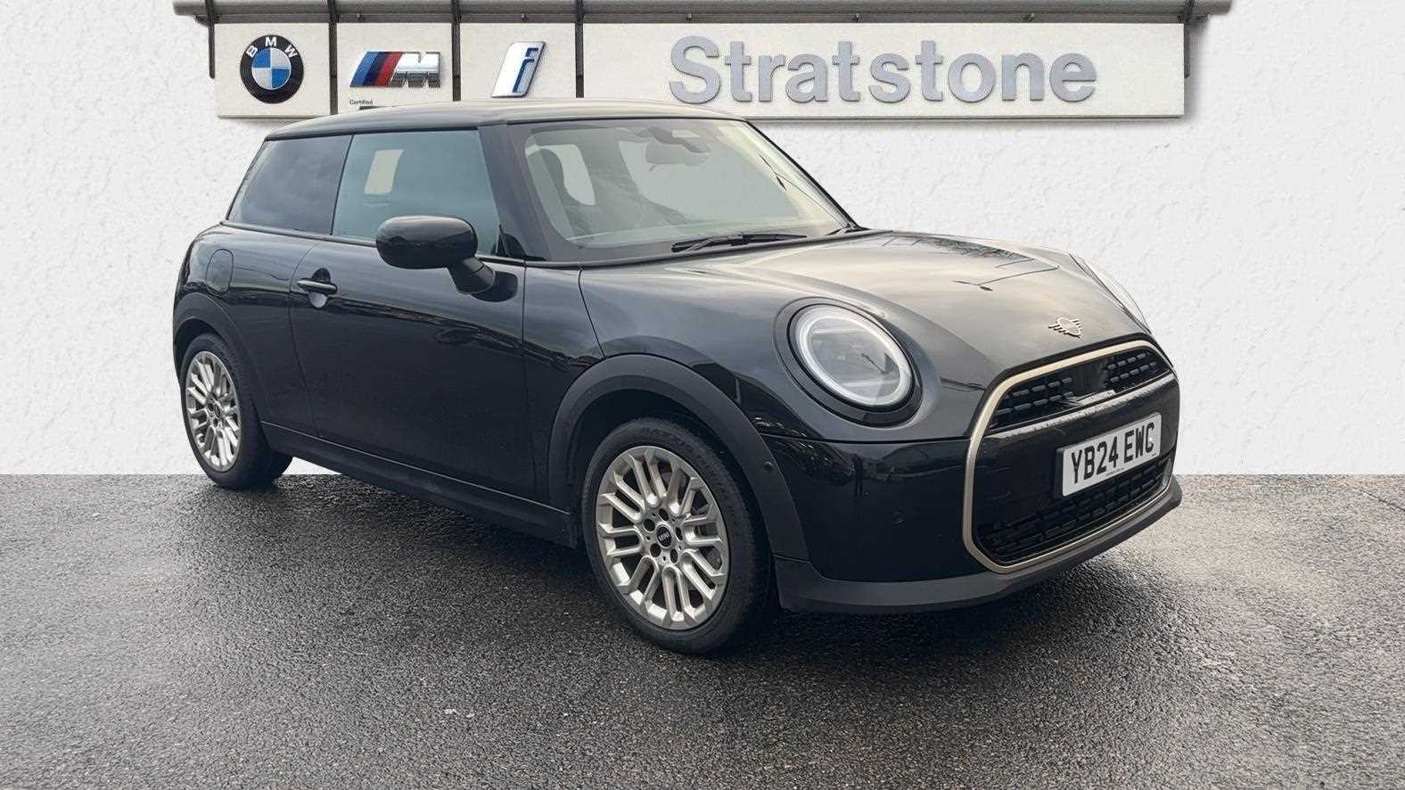 Main listing image - MINI Hatchback