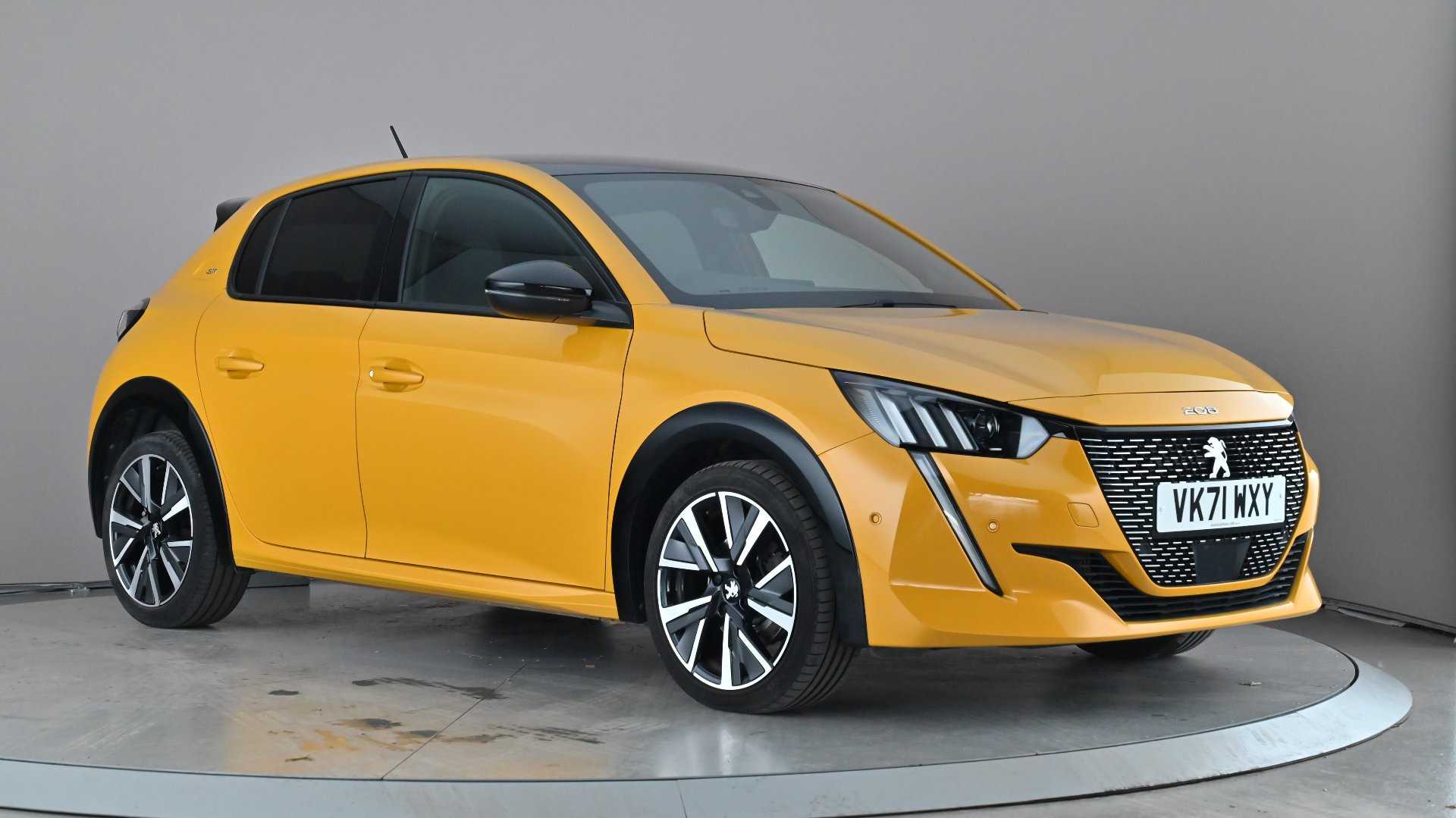 Main listing image - Peugeot 208
