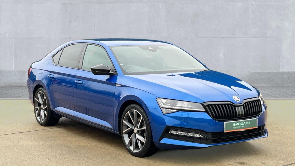 Main listing image - Skoda Superb