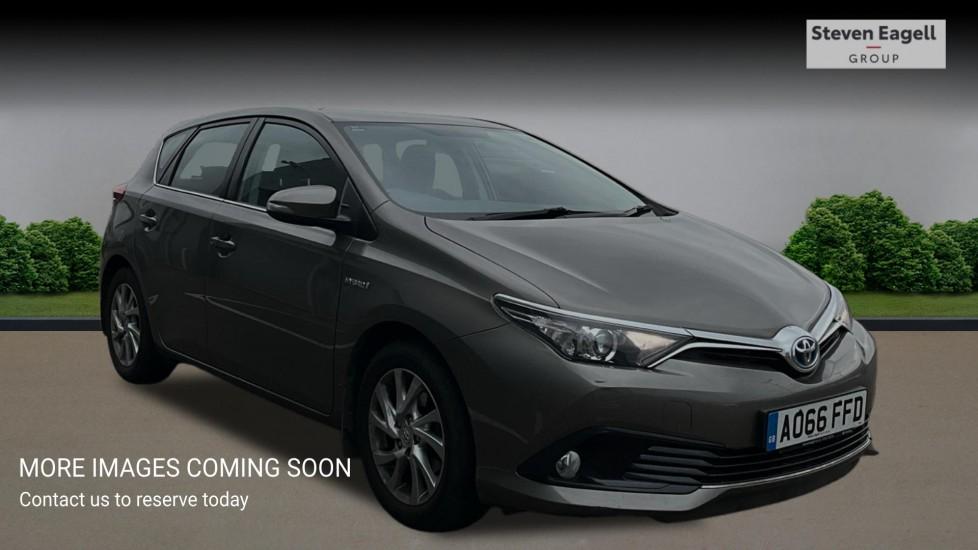 Main listing image - Toyota Auris