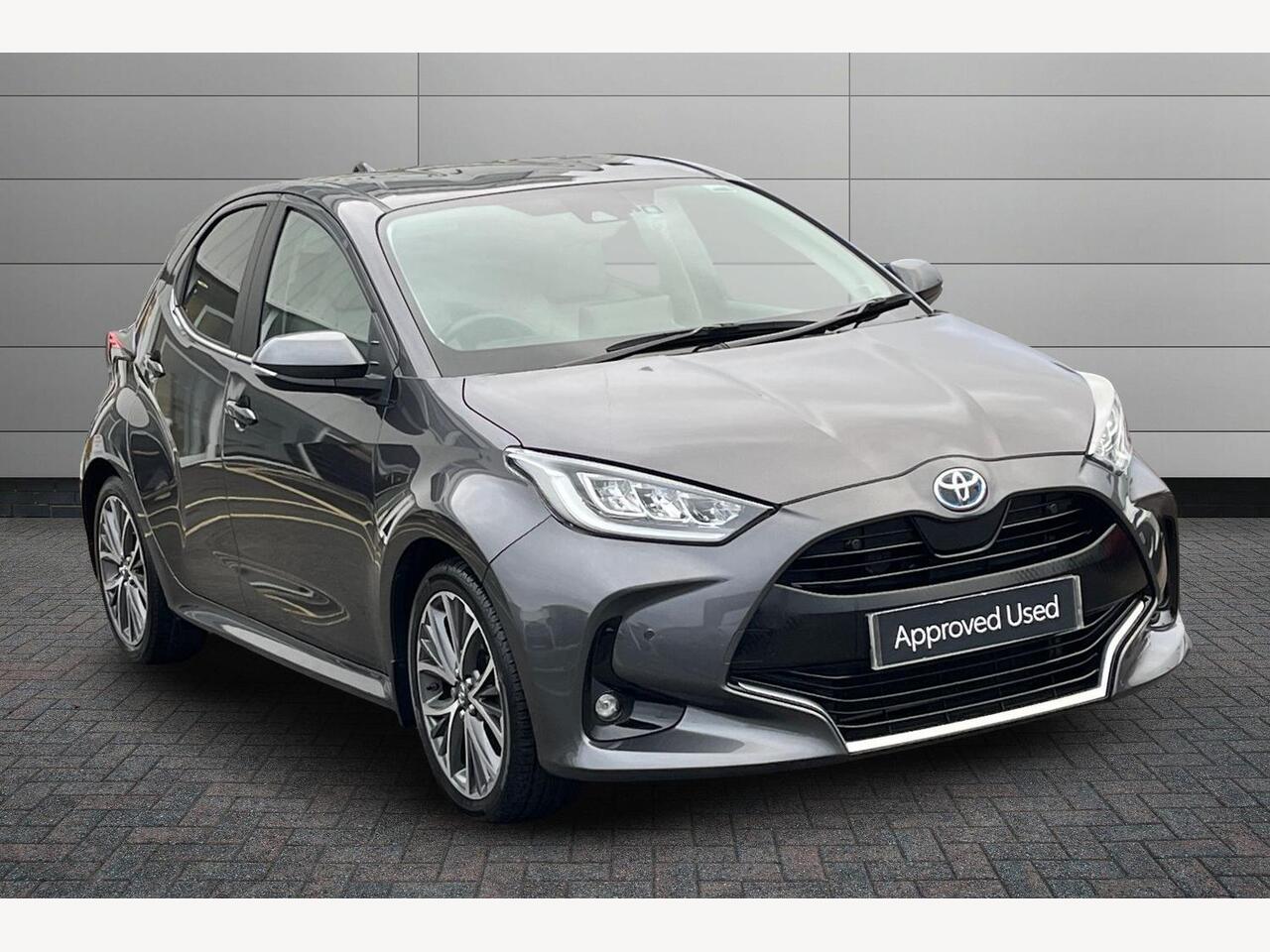 Main listing image - Toyota Yaris