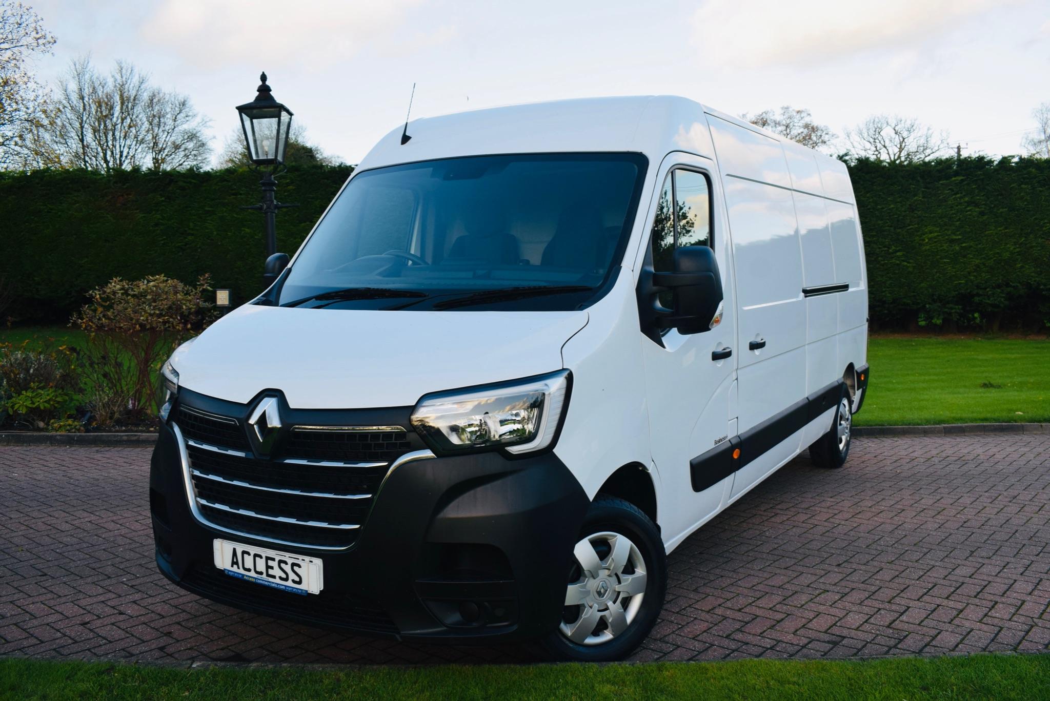 Main listing image - Renault Master