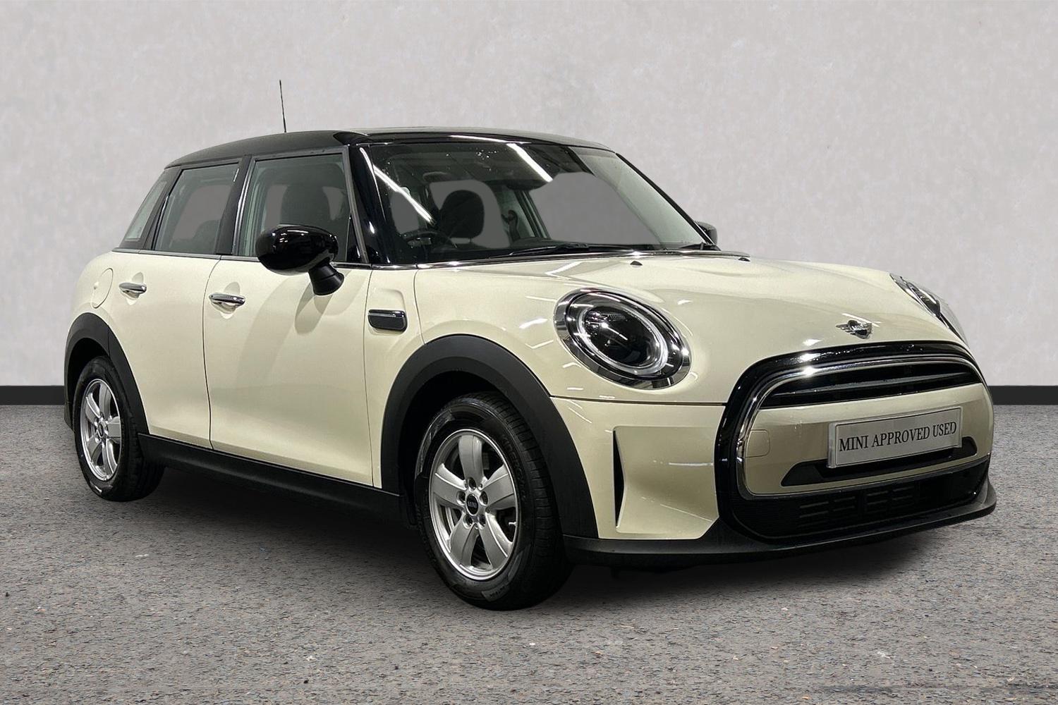 Main listing image - MINI Hatchback