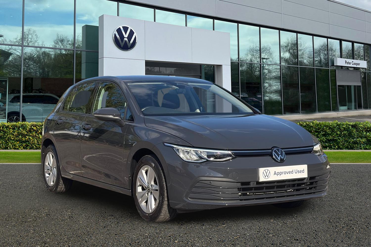 Main listing image - Volkswagen Golf