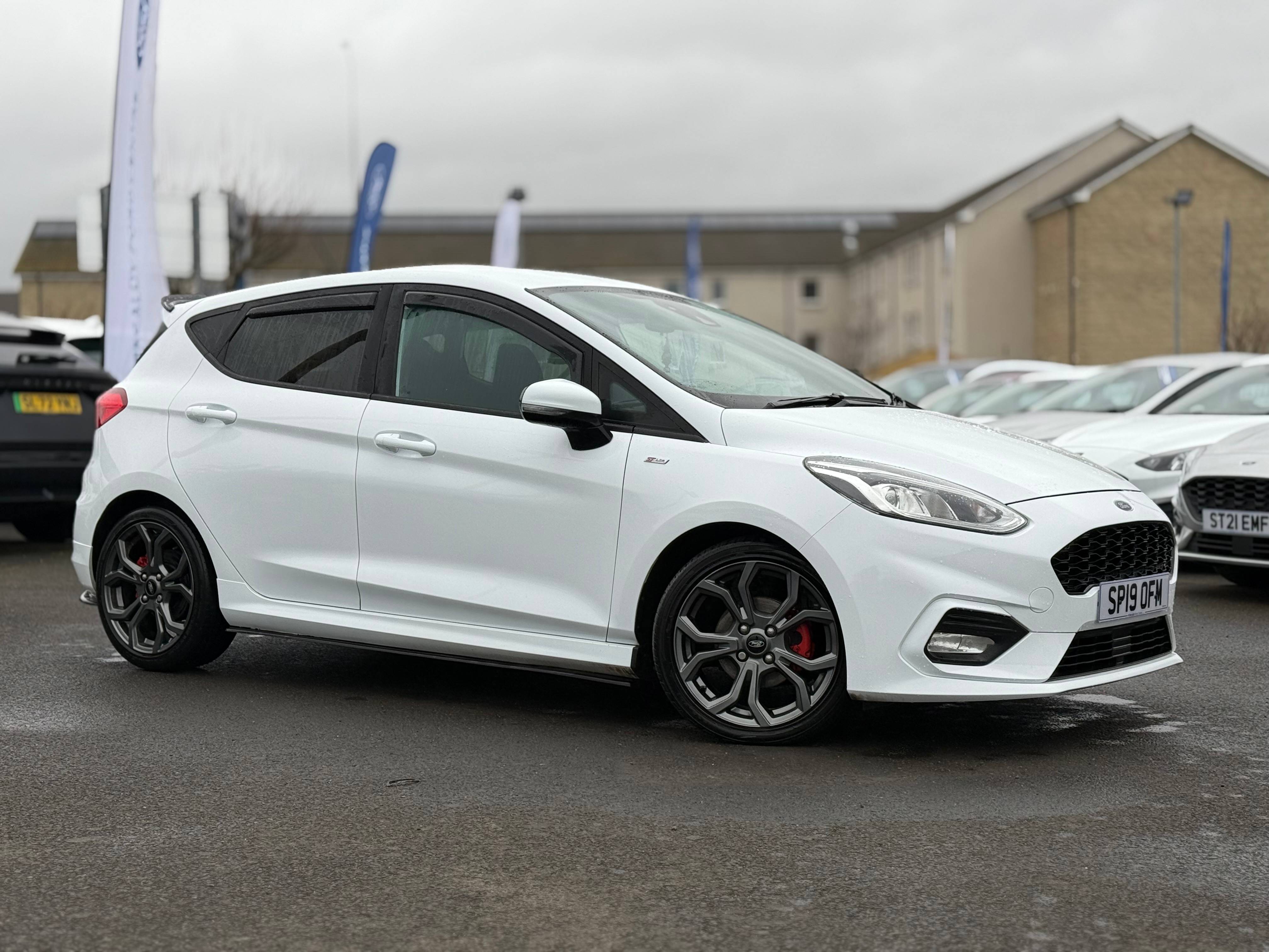 Main listing image - Ford Fiesta