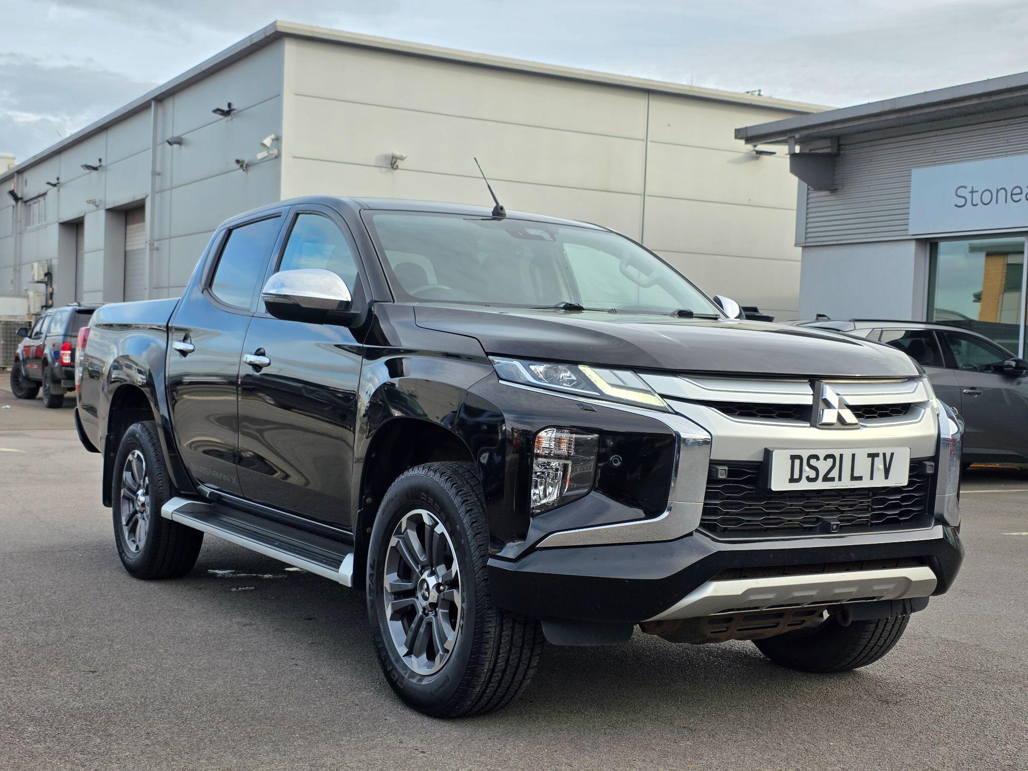 Main listing image - Mitsubishi L200