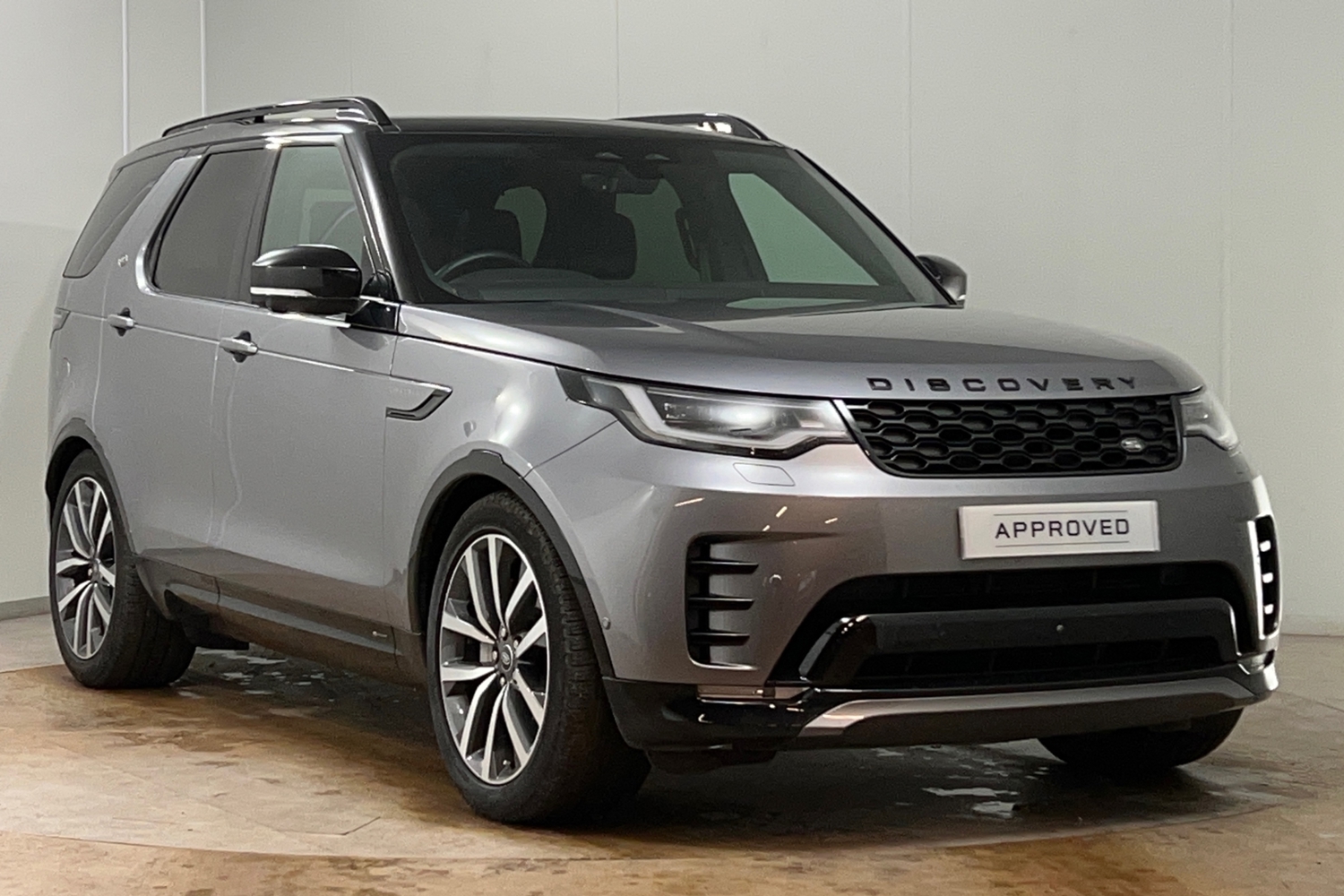 Main listing image - Land Rover Discovery