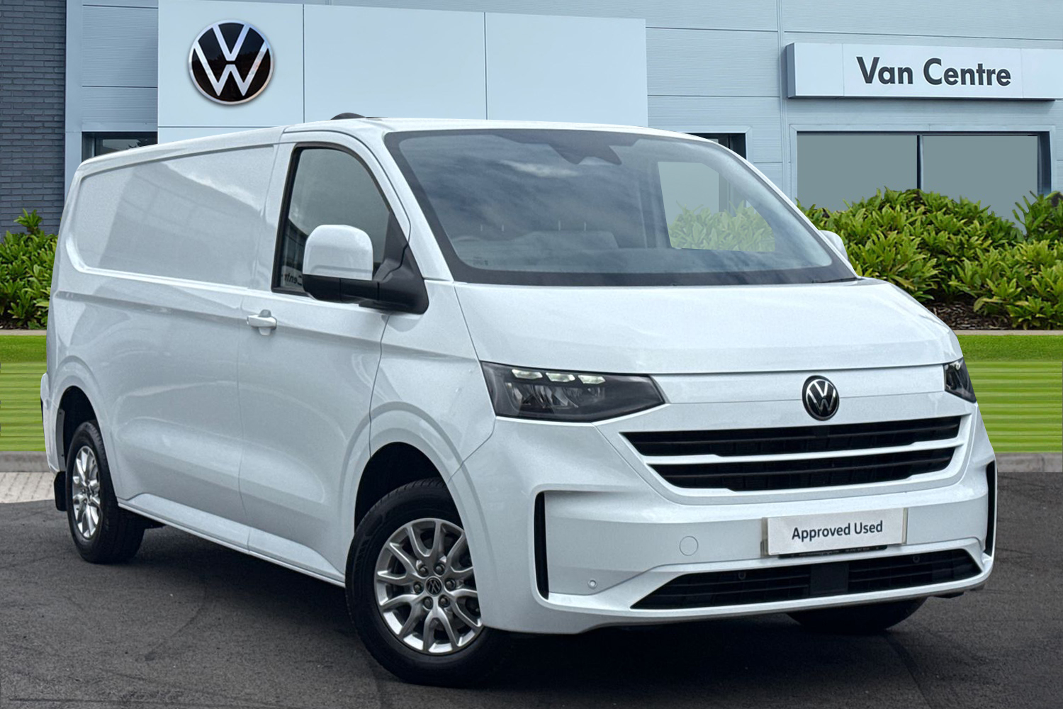 Main listing image - Volkswagen Transporter