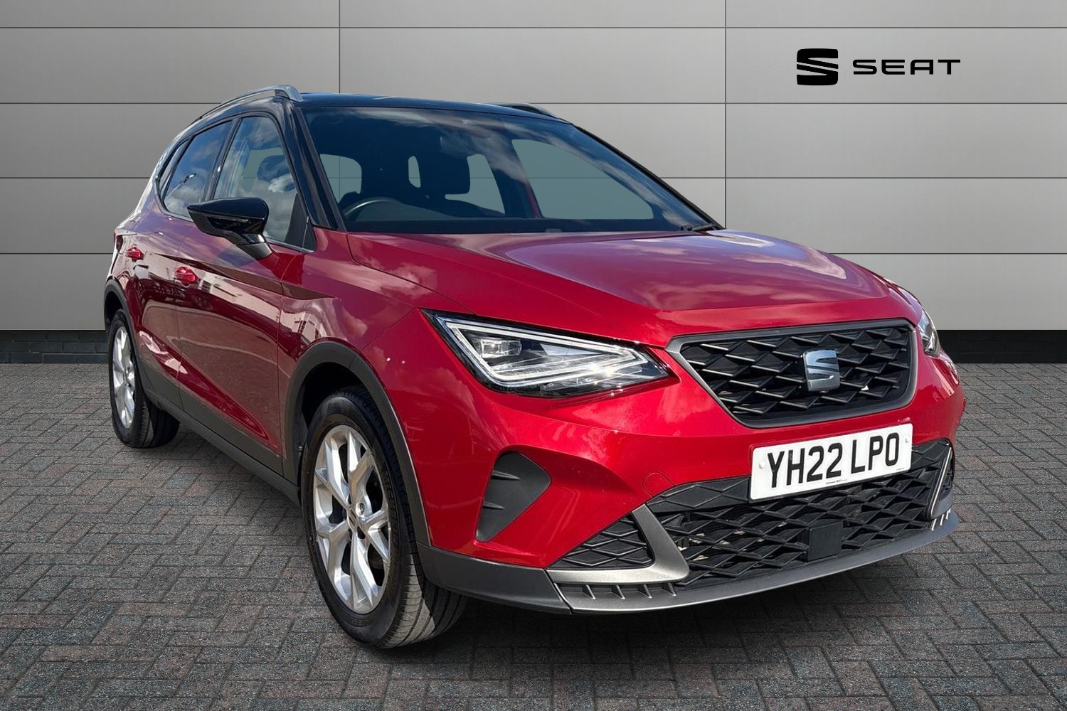 Main listing image - SEAT Arona