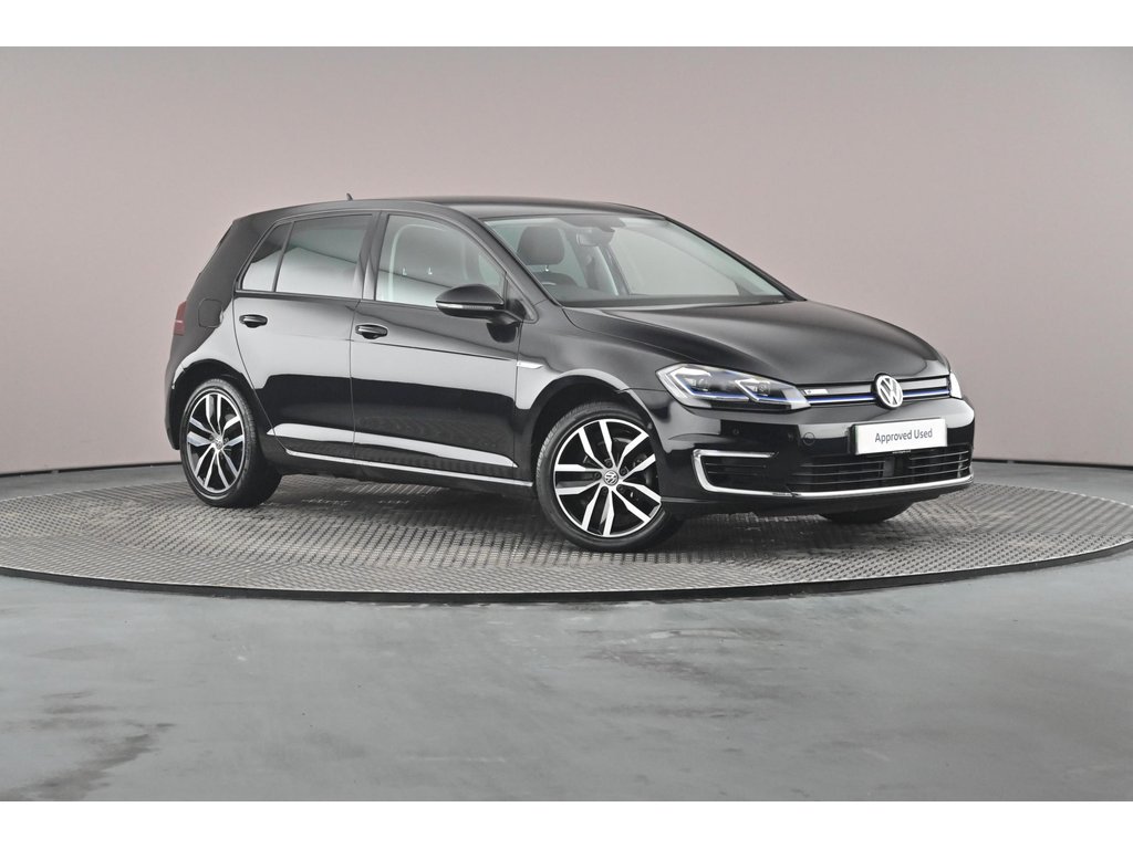 Main listing image - Volkswagen e-Golf