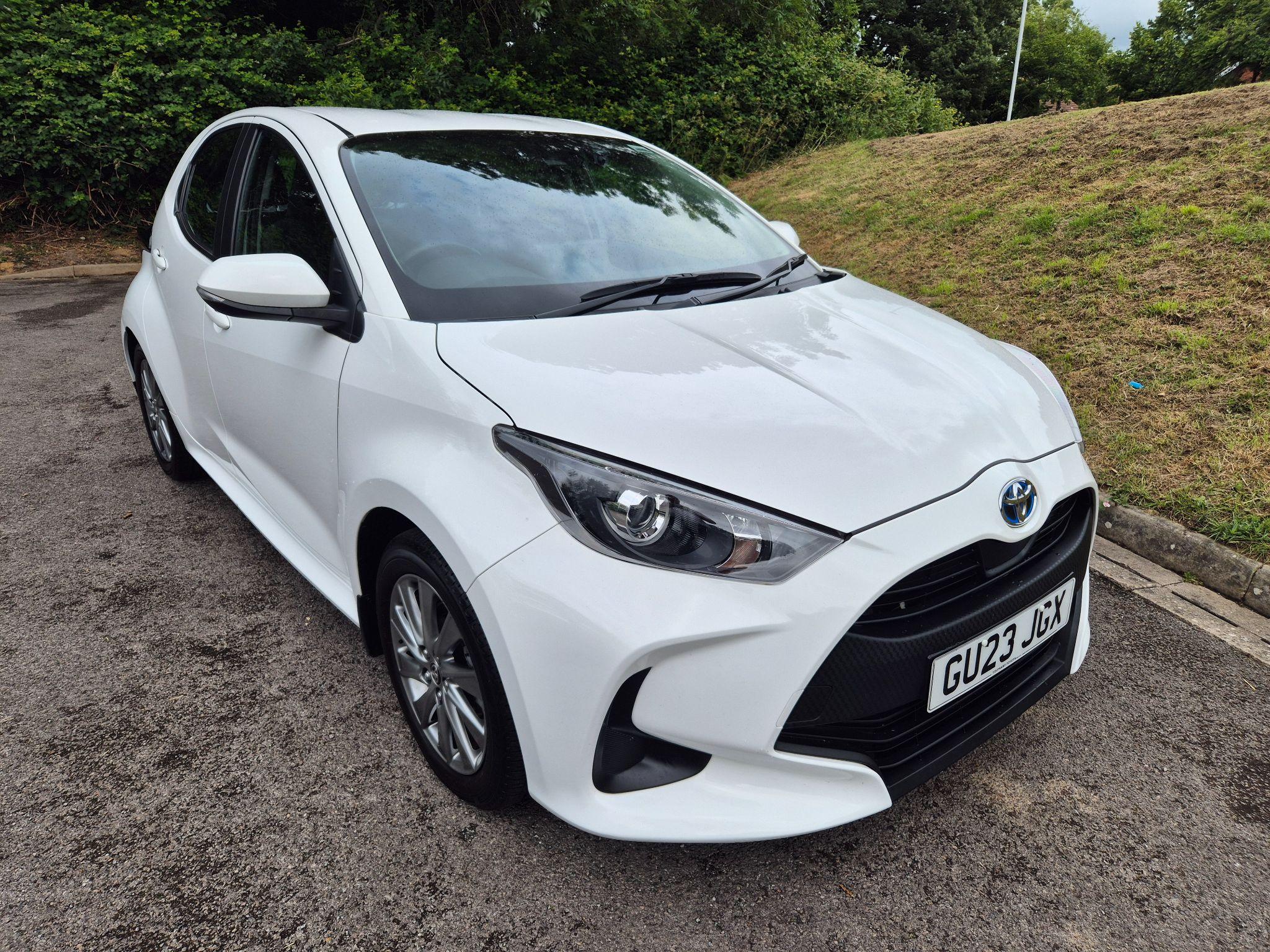 Main listing image - Toyota Yaris