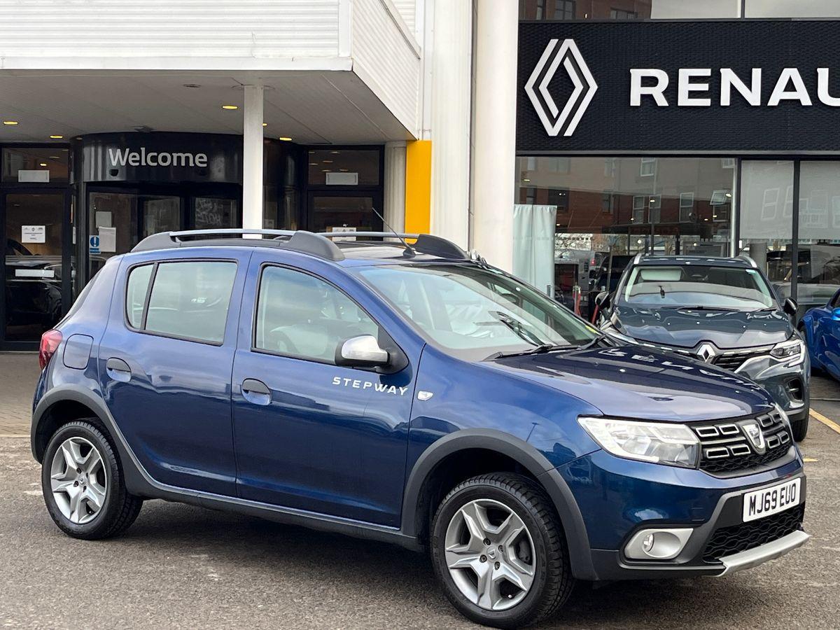 Main listing image - Dacia Sandero Stepway