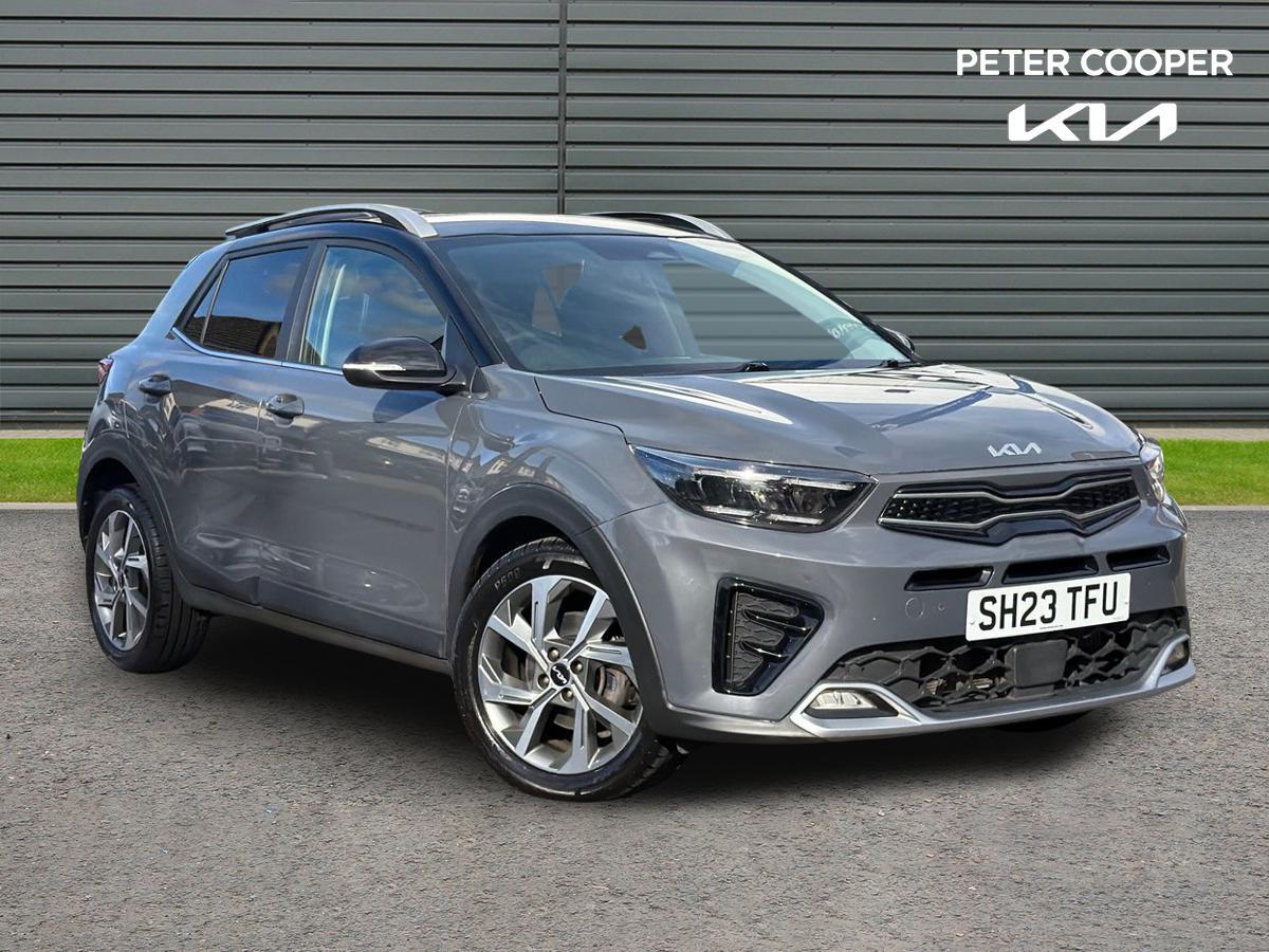 Main listing image - Kia Stonic