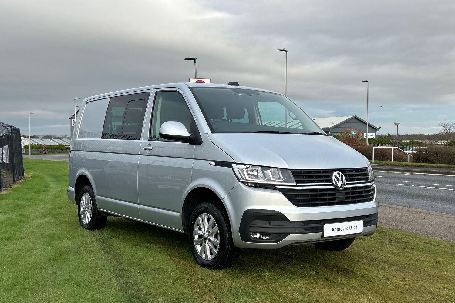 Main listing image - Volkswagen Transporter