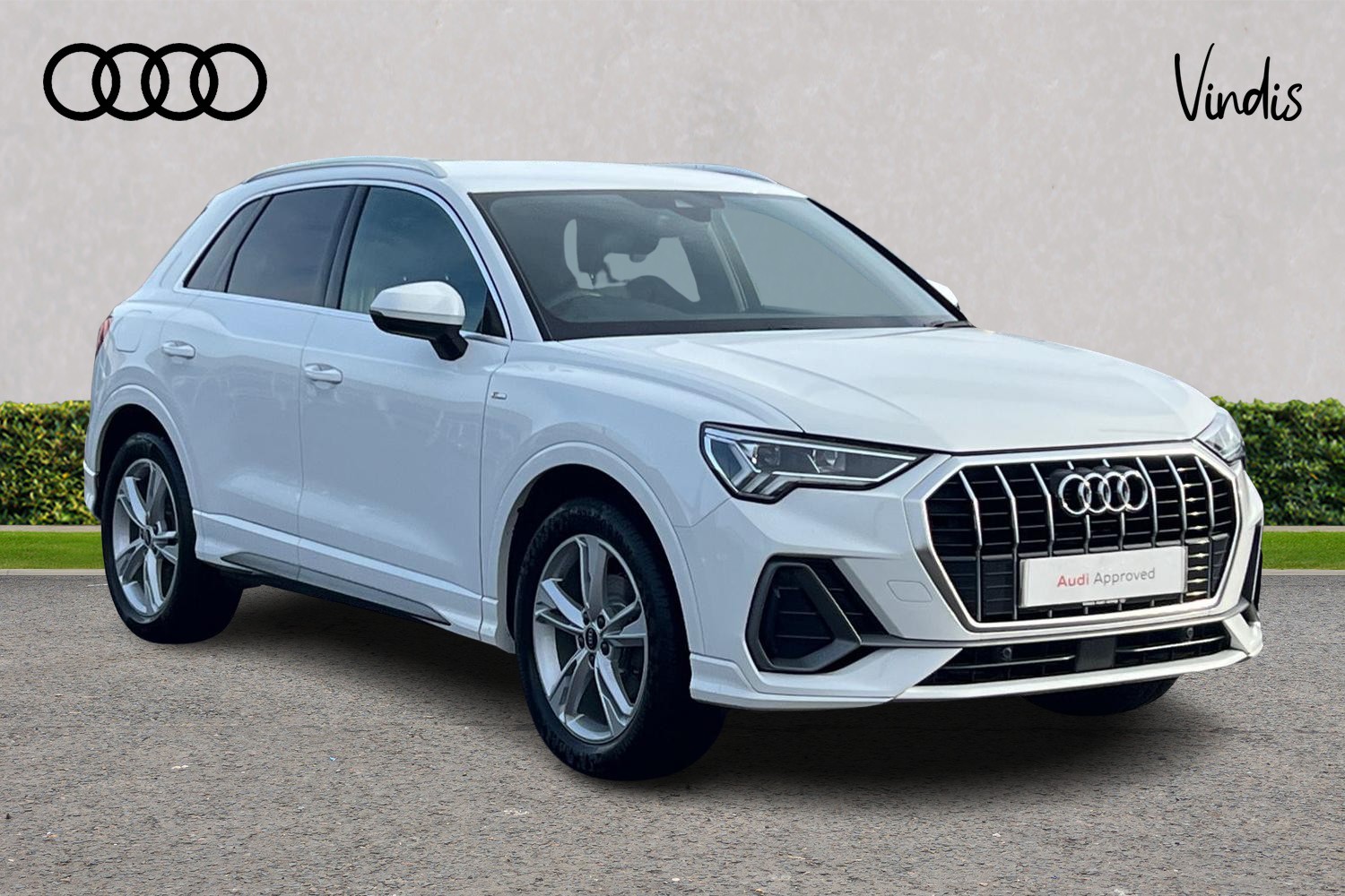 Main listing image - Audi Q3