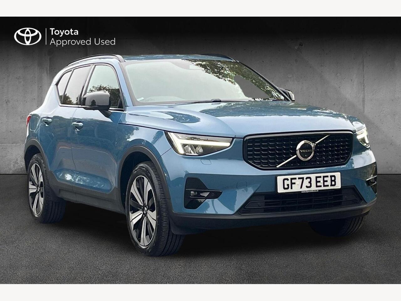 Main listing image - Volvo XC40