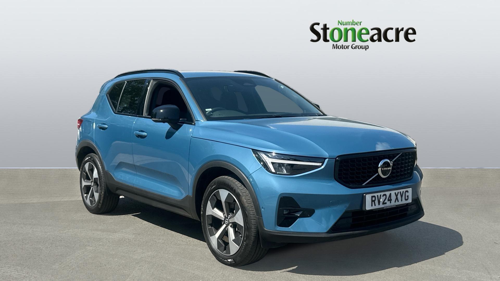 Main listing image - Volvo XC40